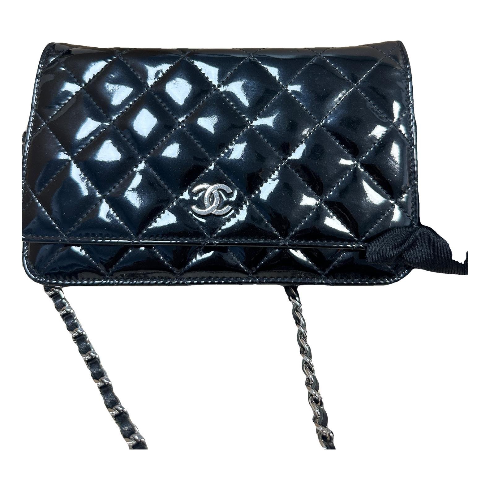 Trendy CC Wallet on Chain leather handbag