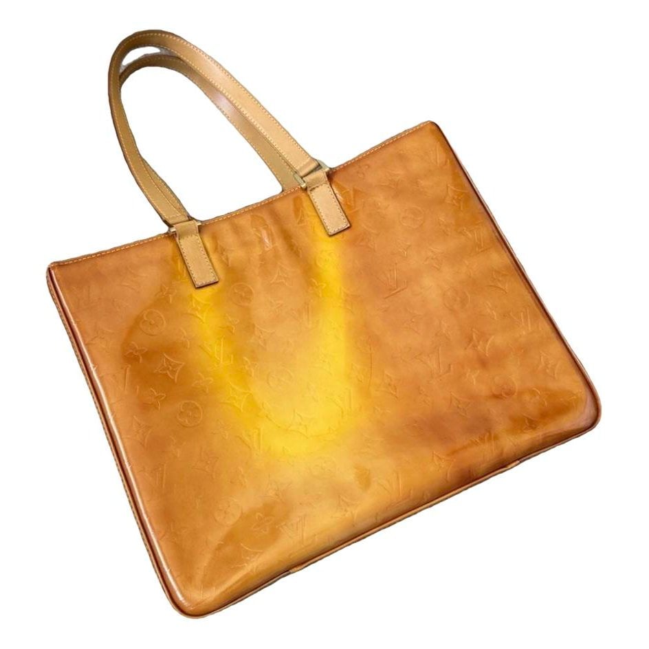 Columbus patent leather handbag