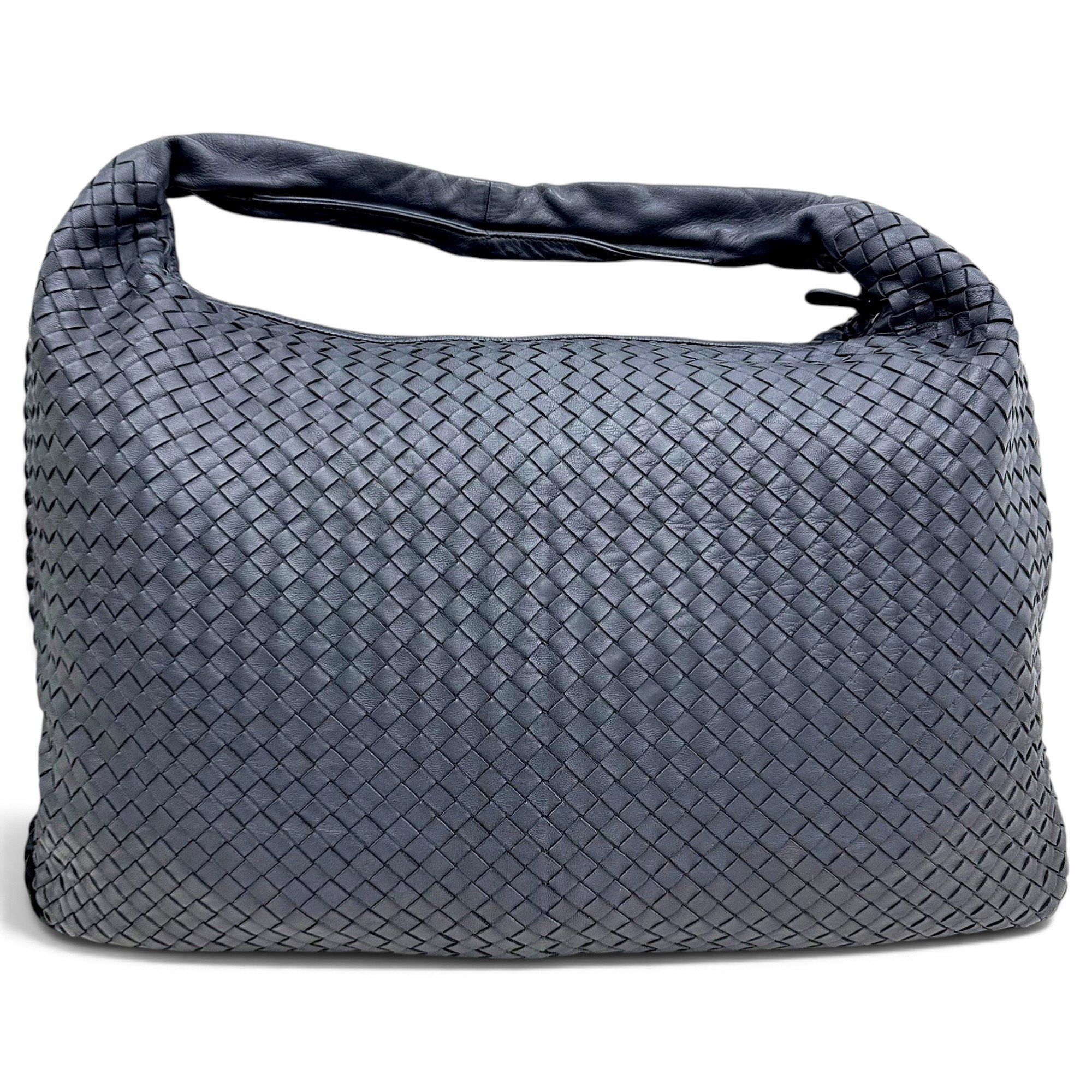 Veneta leather handbag