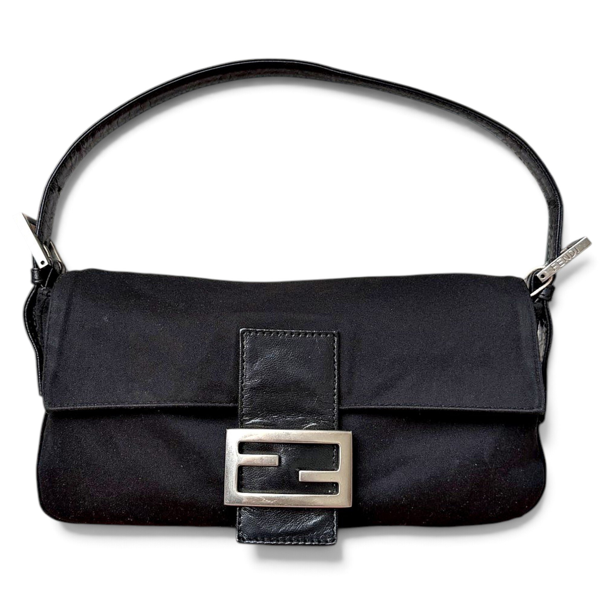 Baguette cloth handbag
