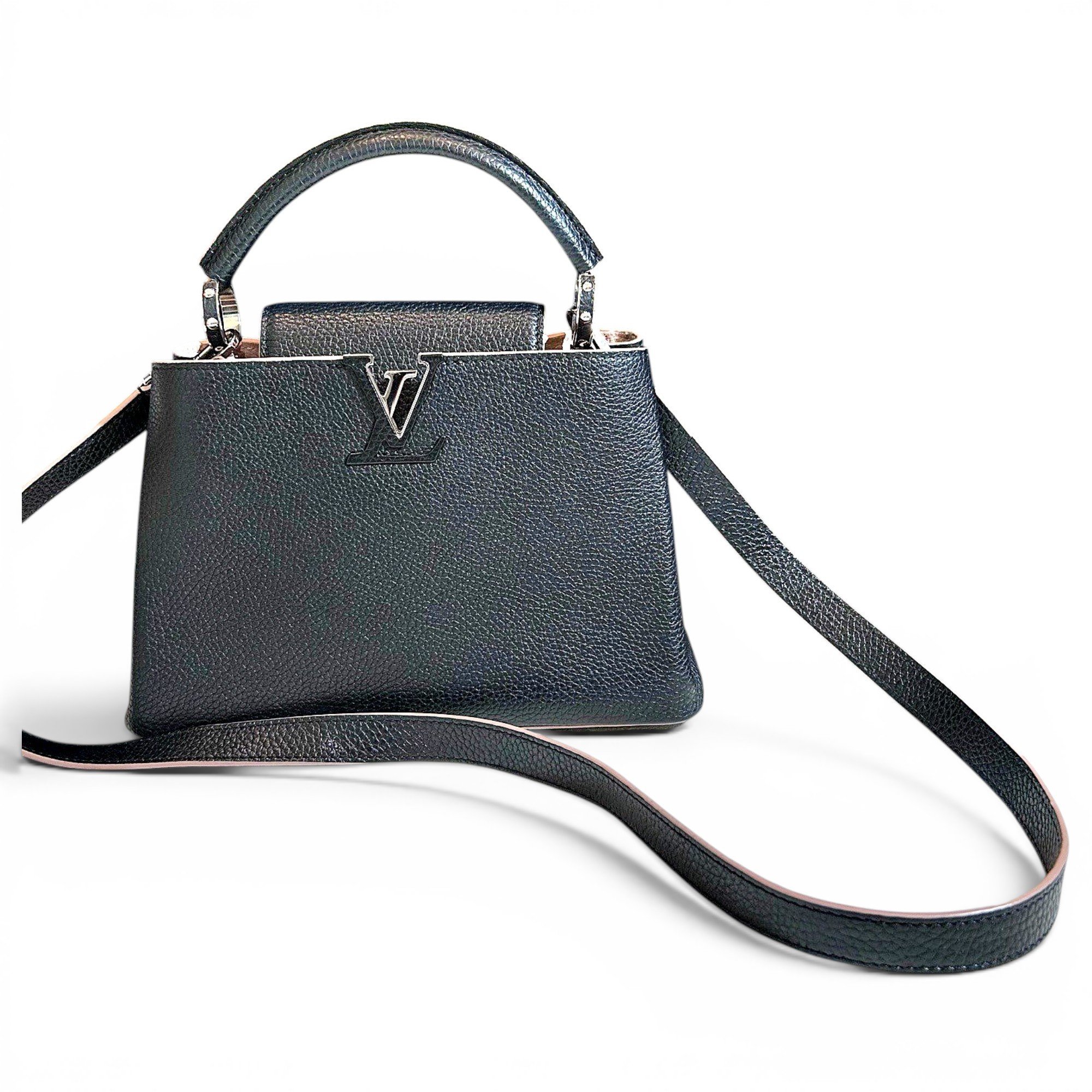 Capucines leather handbag