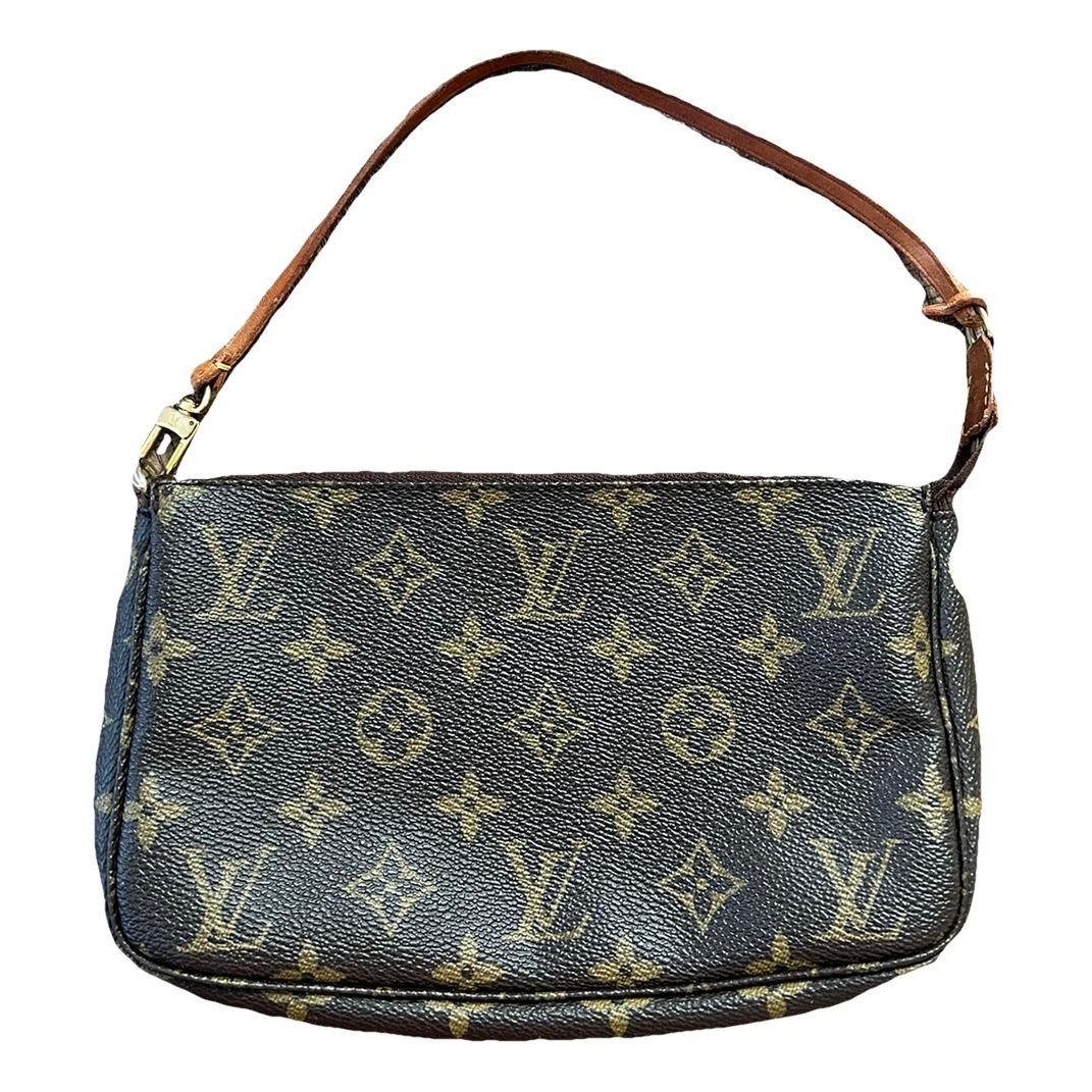 Pochette Accessoire leather handbag