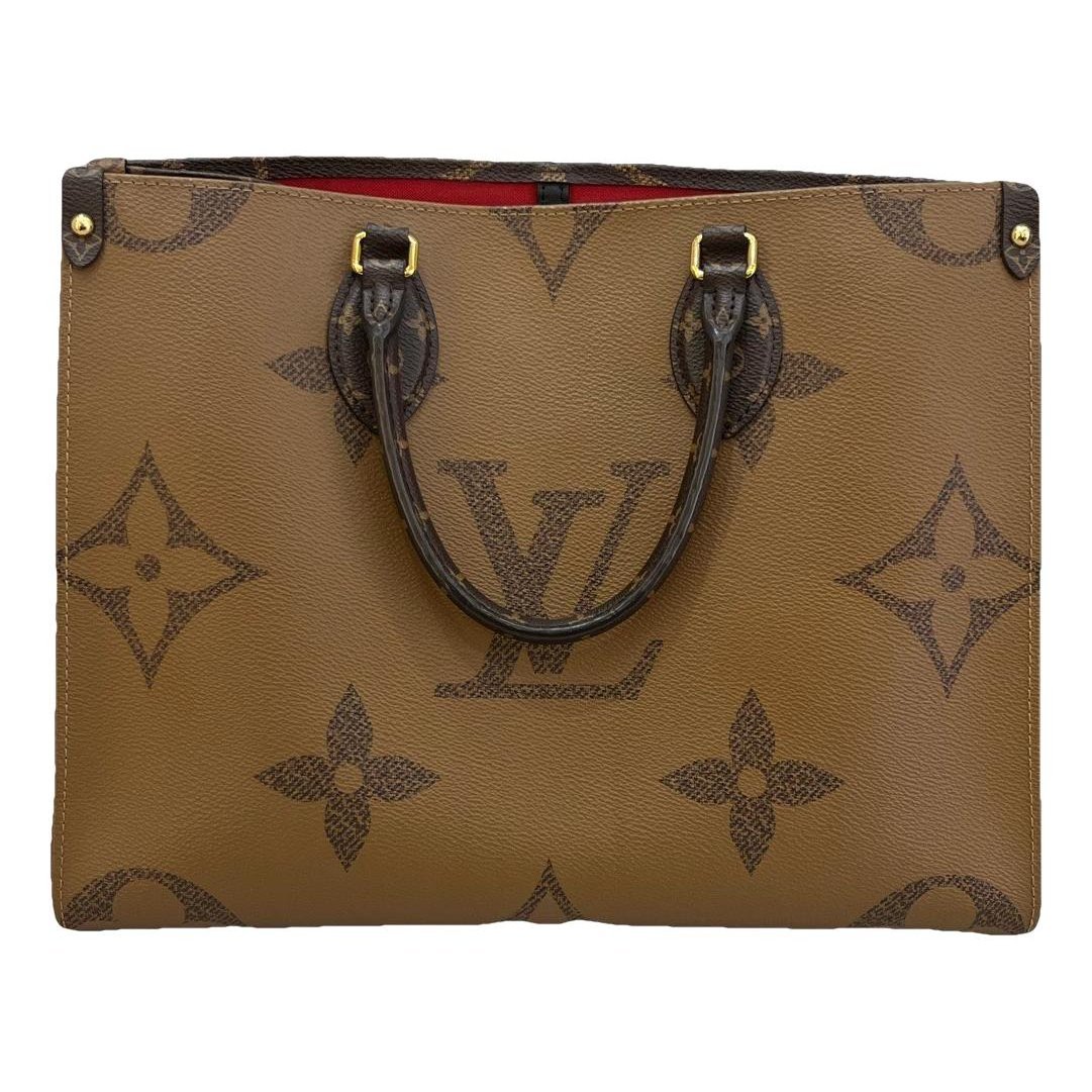 Onthego leather handbag