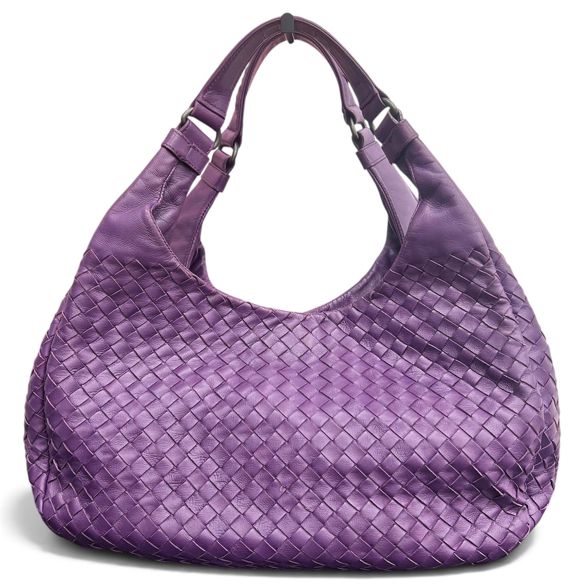Veneta leather handbag