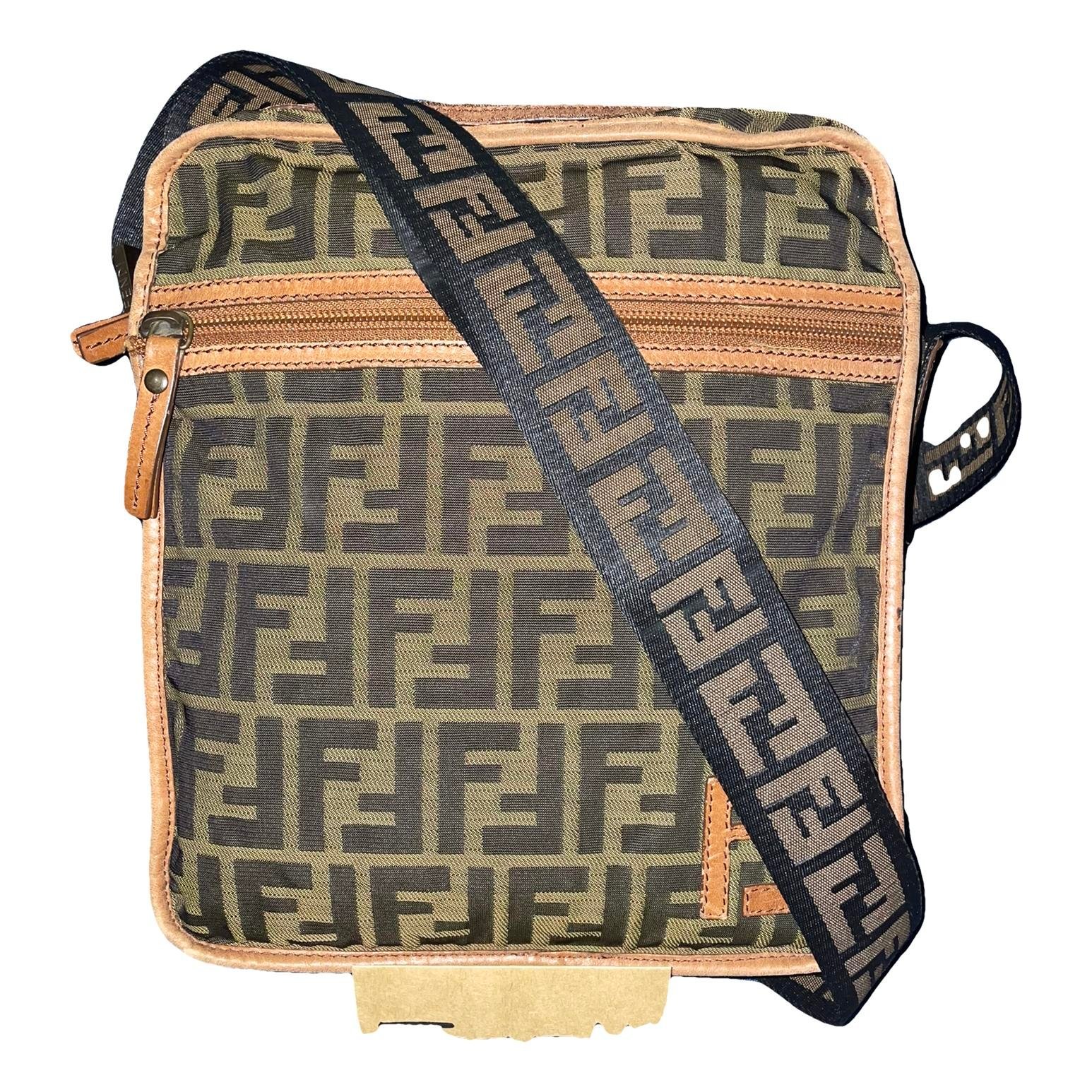 Leather crossbody bag