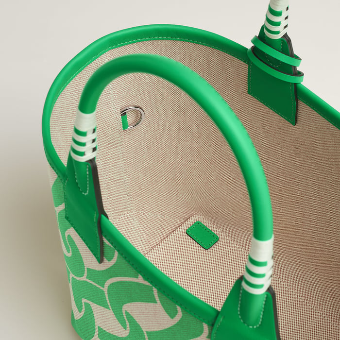 Steeple 25 Bag