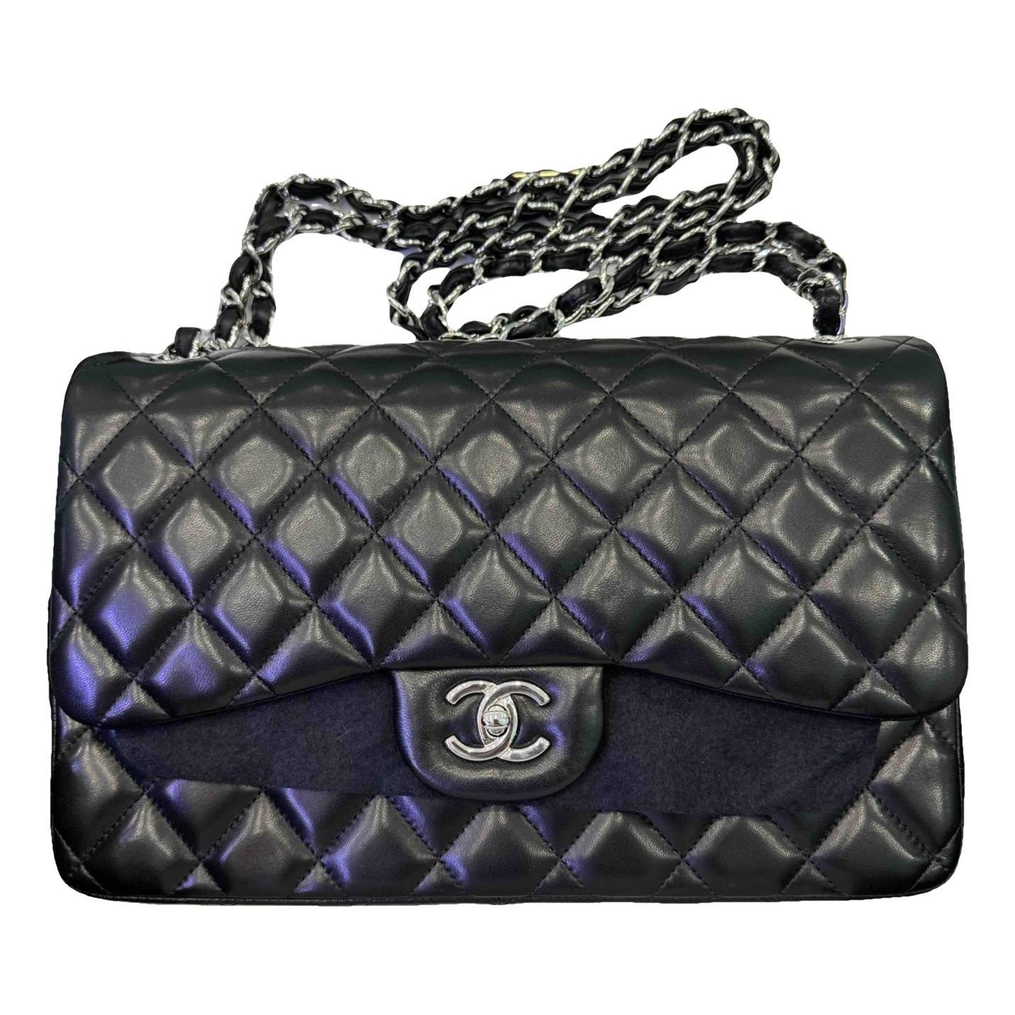 Timeless/Classique leather crossbody bag