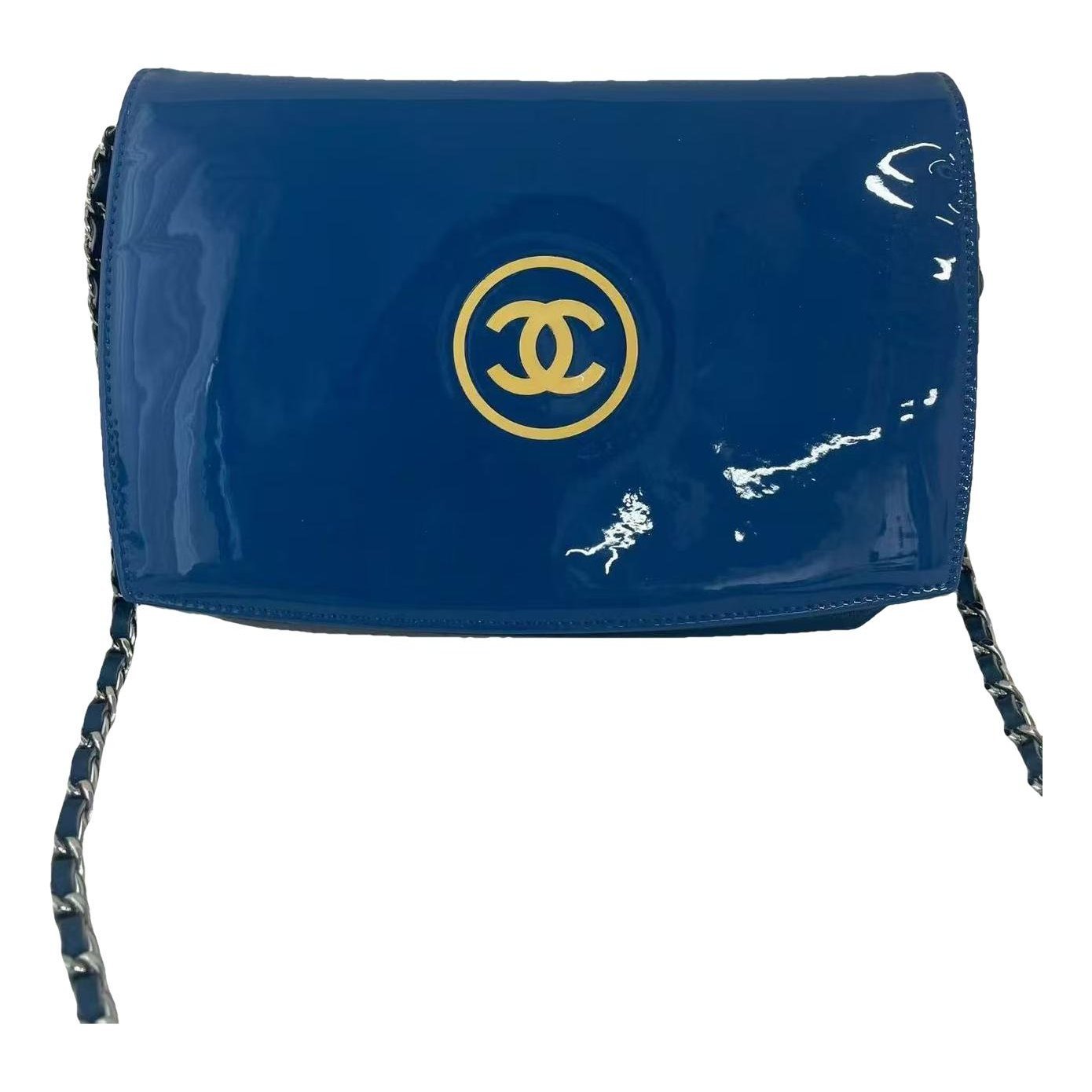 Wallet On Chain Timeless/Classique patent leather crossbody bag