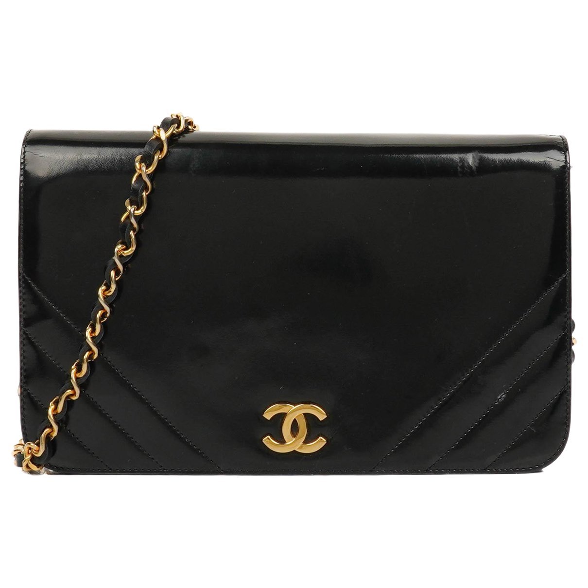 Timeless/Classique patent leather handbag