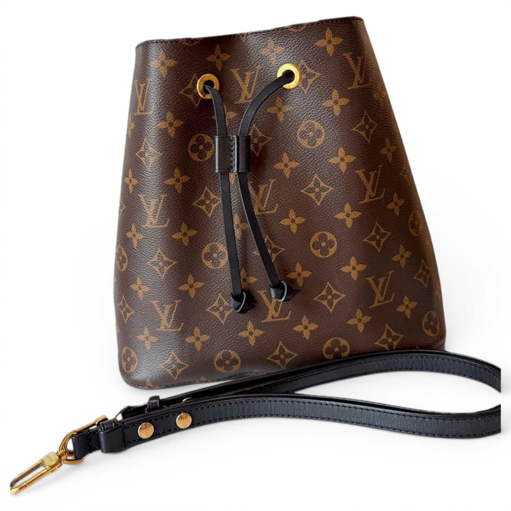 NéoNoé leather handbag