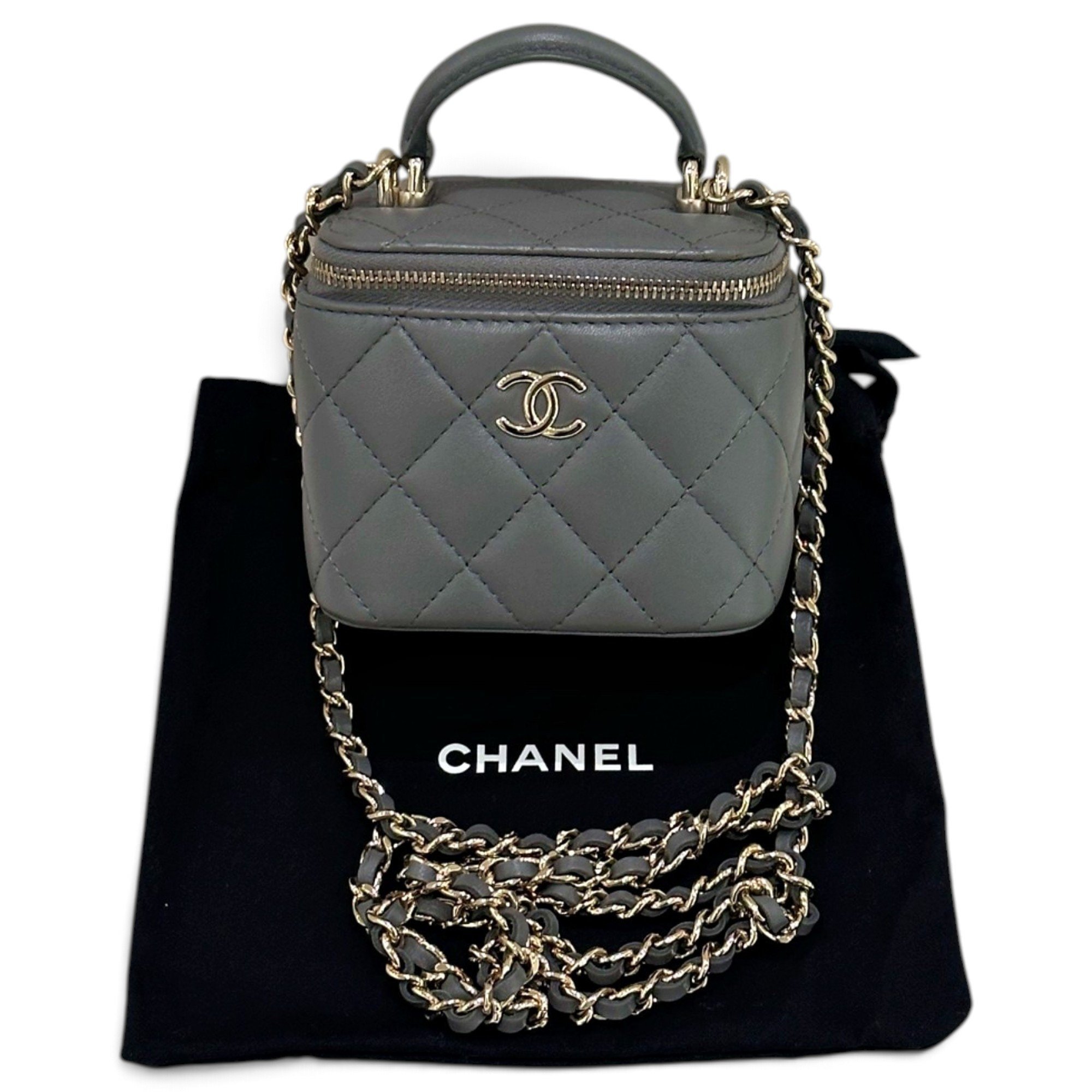 Trendy CC Vanity leather handbag