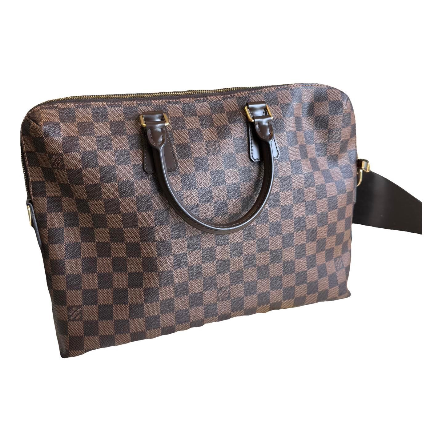 Leather bag