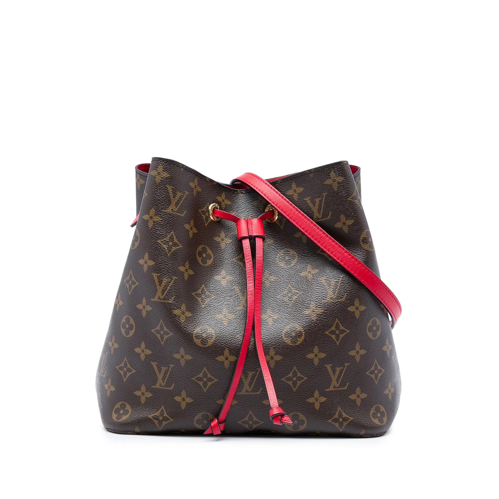 Bucket leather handbag