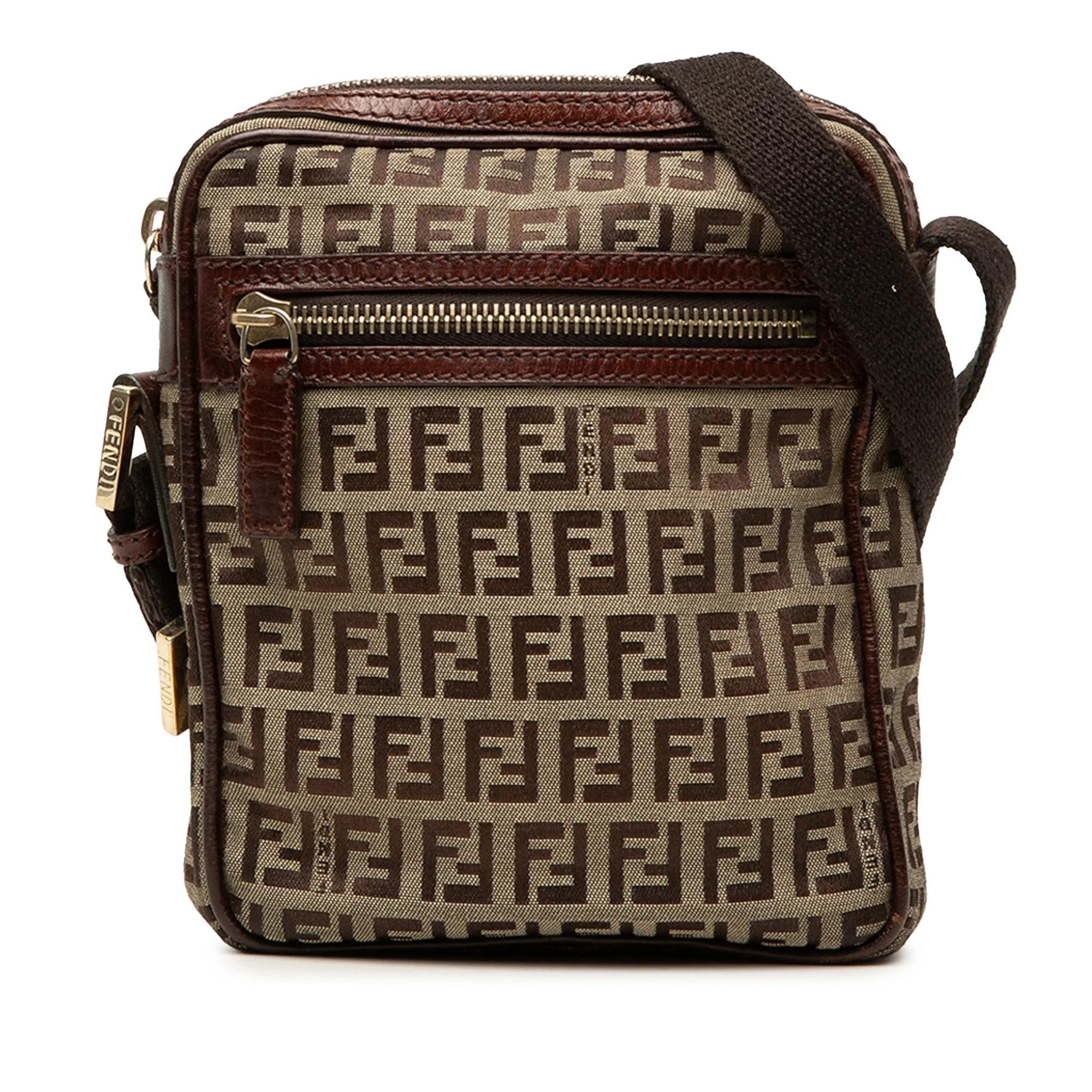 Pocket leather handbag