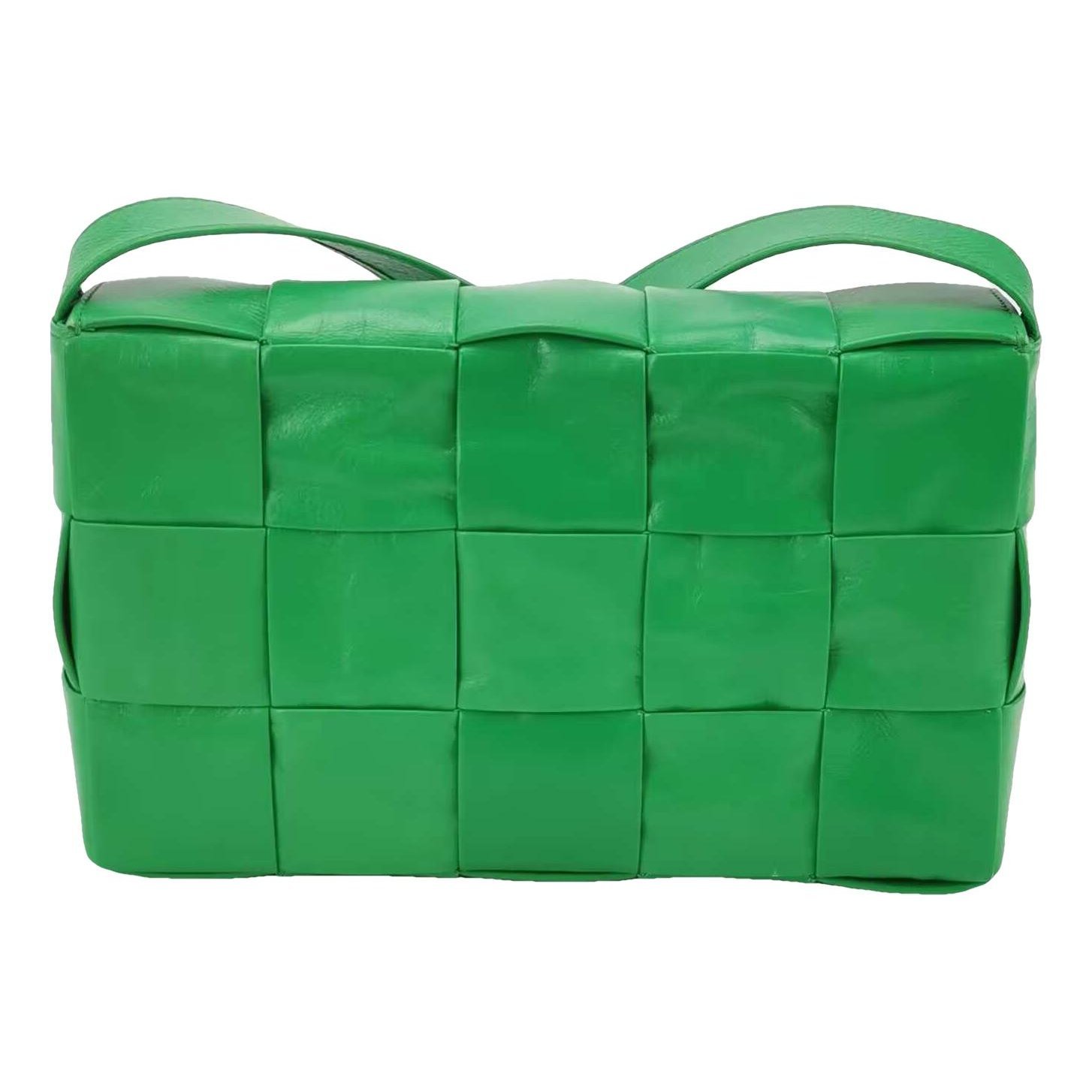 Cassette leather handbag