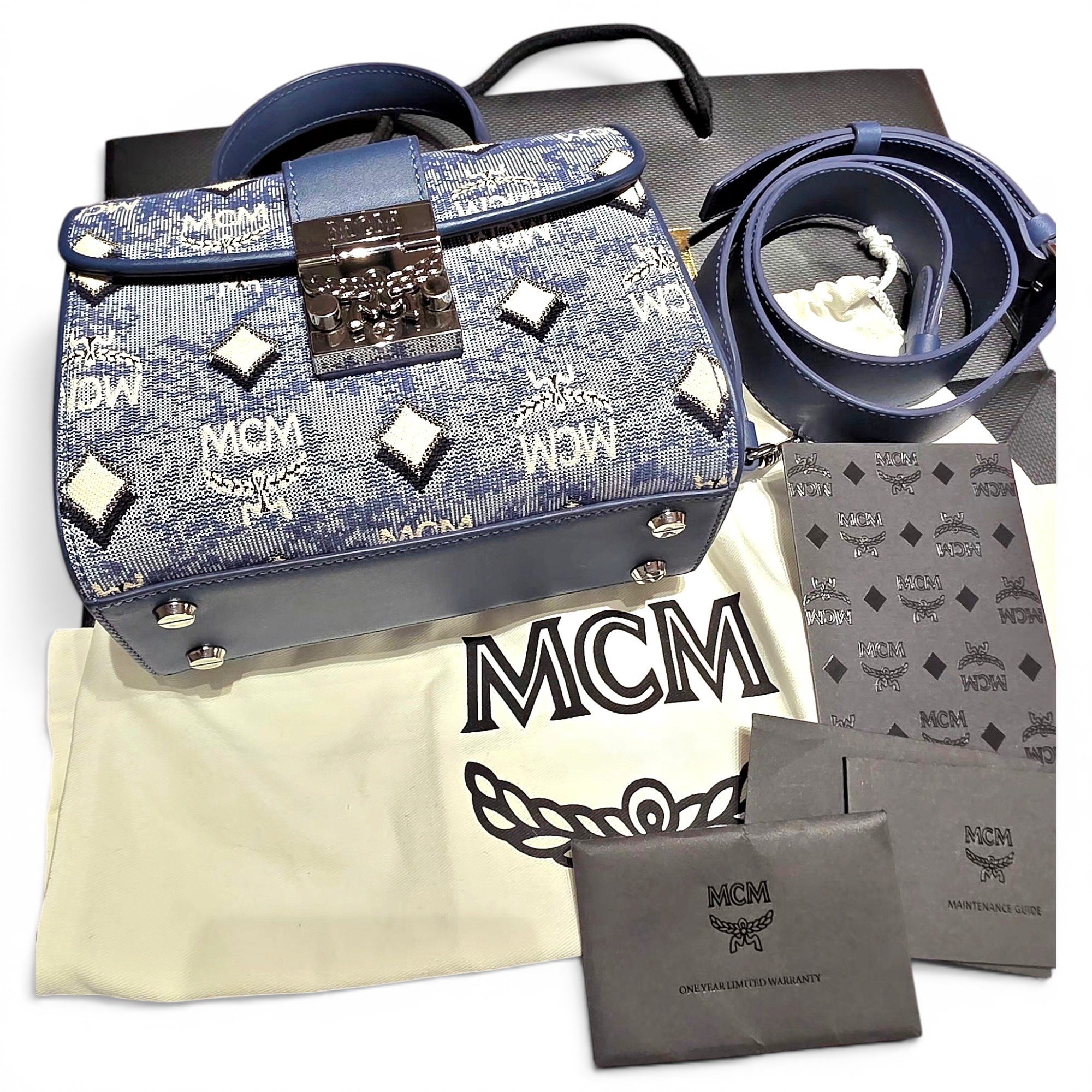 Leather crossbody bag
