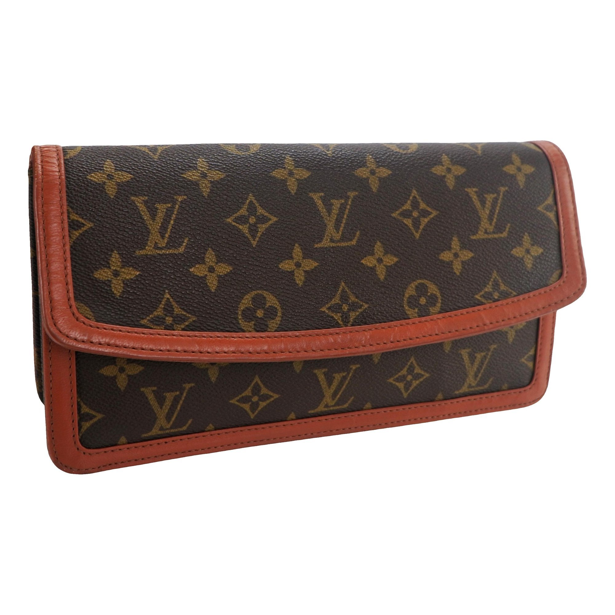 Leather clutch bag