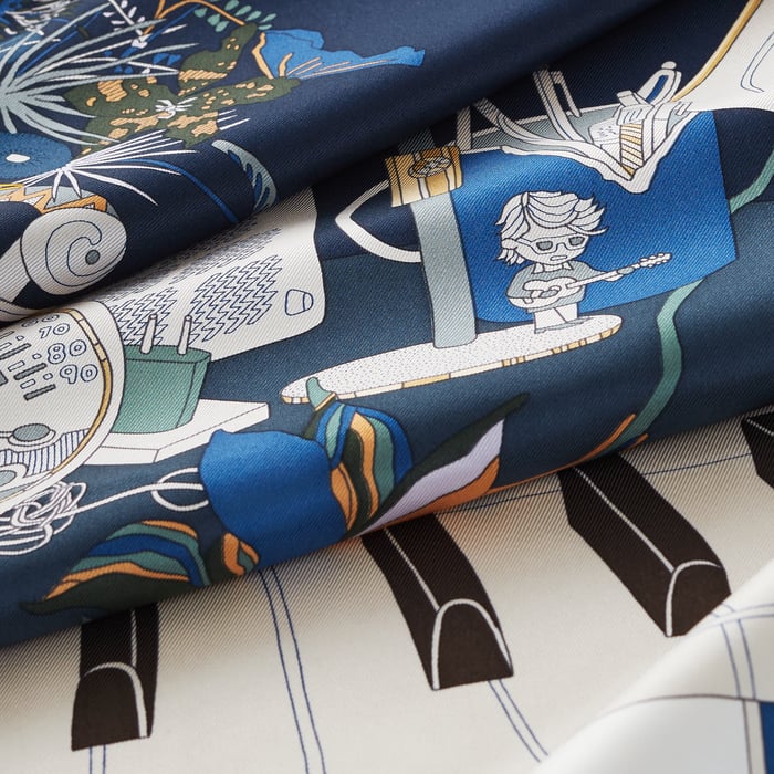 En Studio Scarf 70