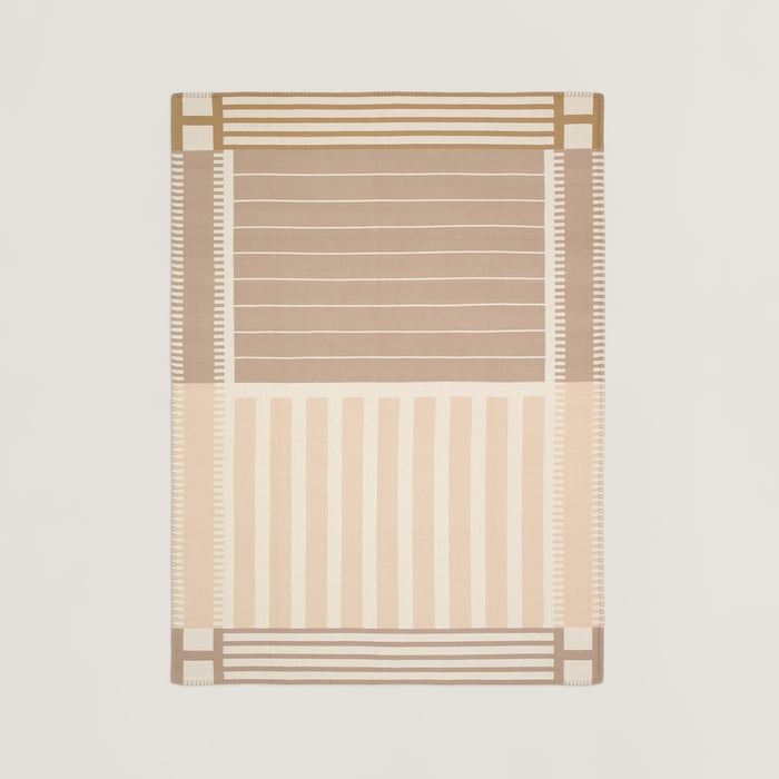 Avalon H Serif Blanket