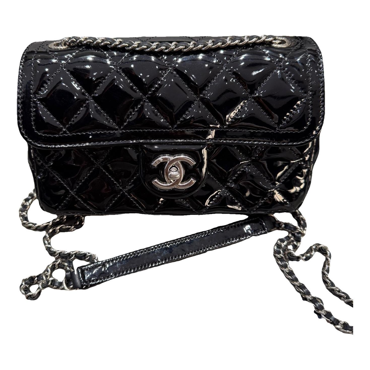 Trendy CC Flap patent leather handbag