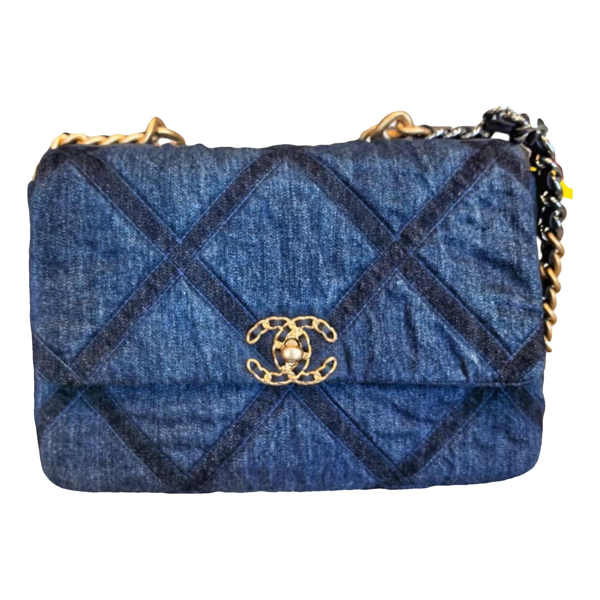 Chanel 19 handbag