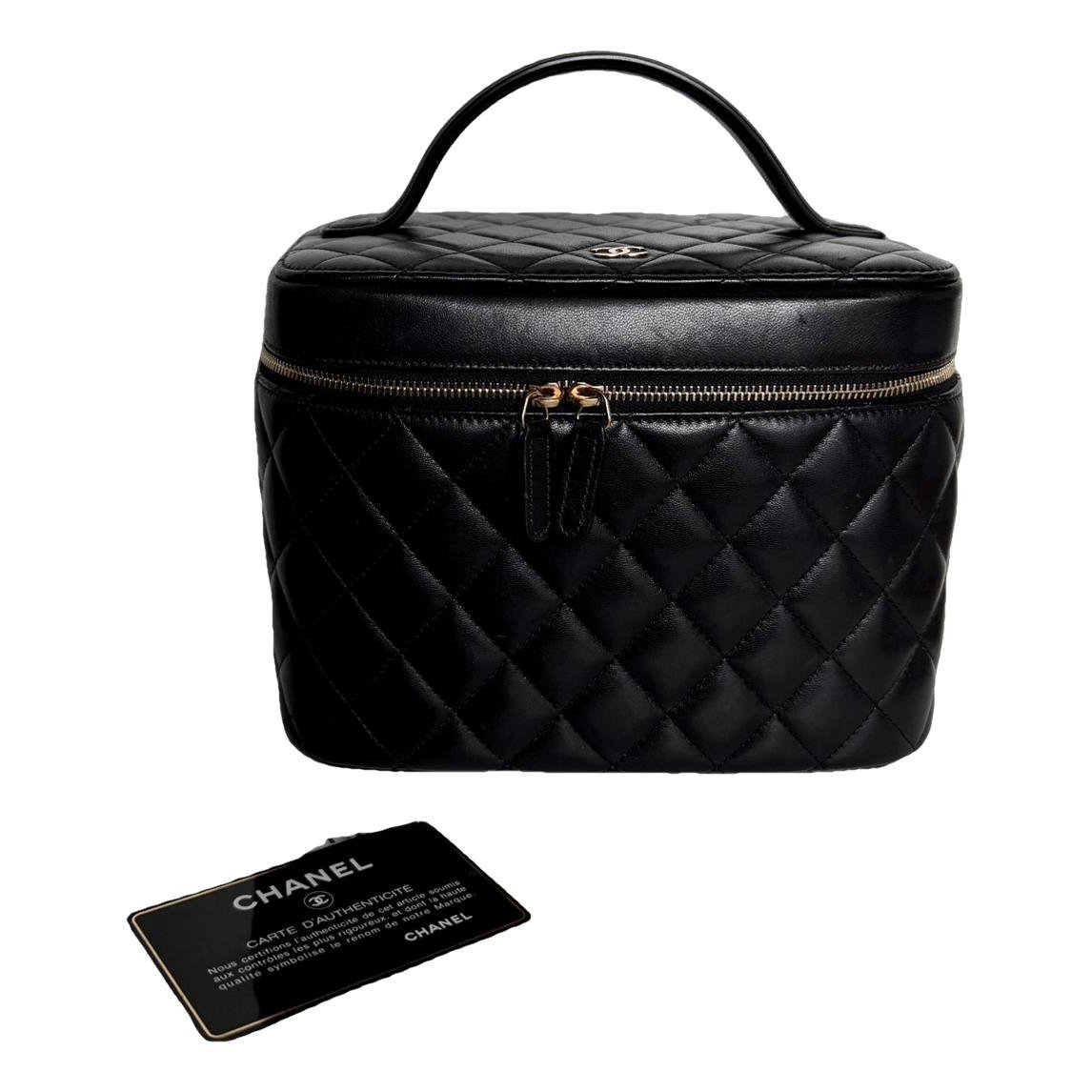 Trendy CC Vanity leather handbag