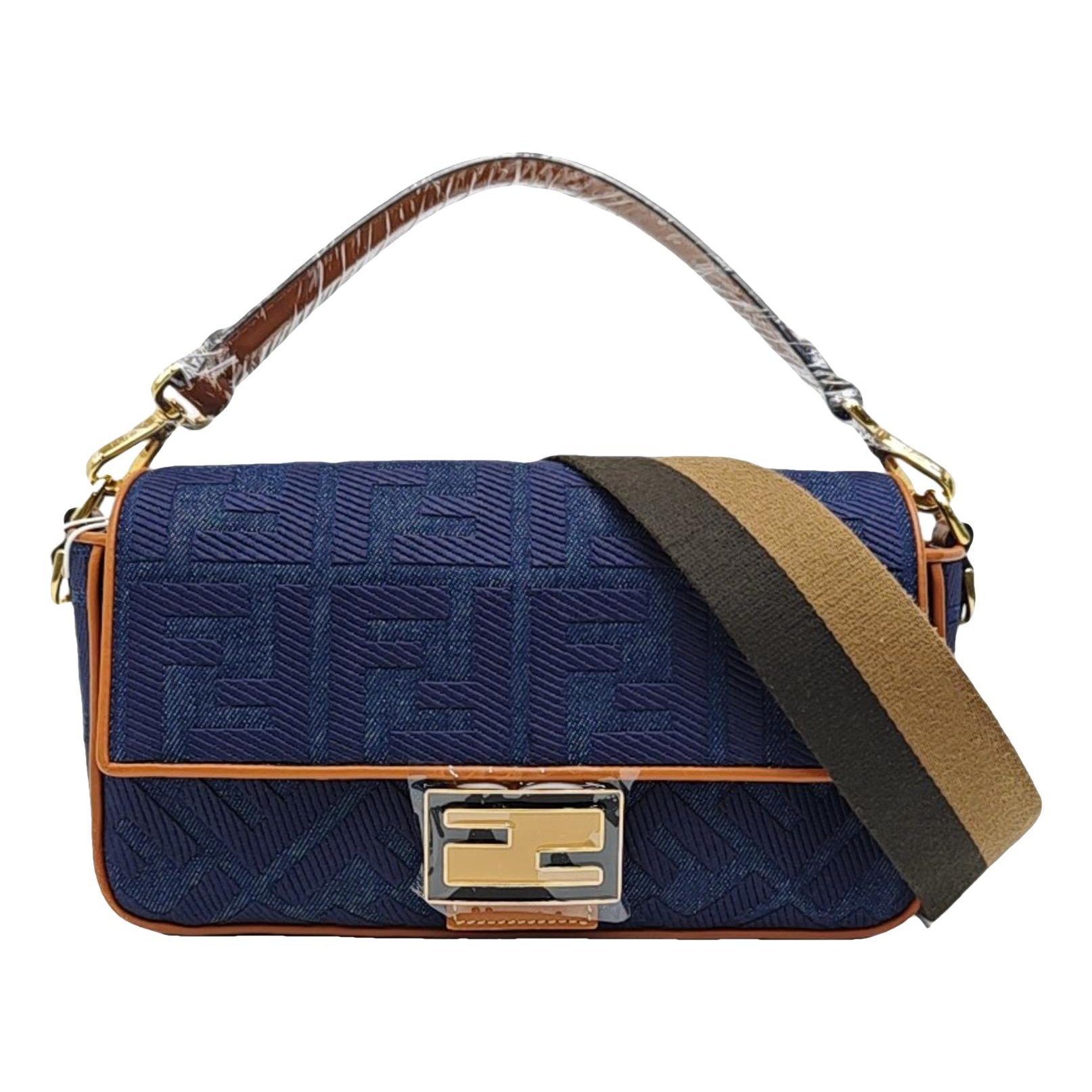 Baguette cloth handbag