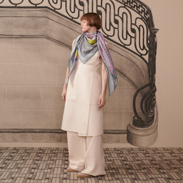 Montura De Gaucho Shawl 140