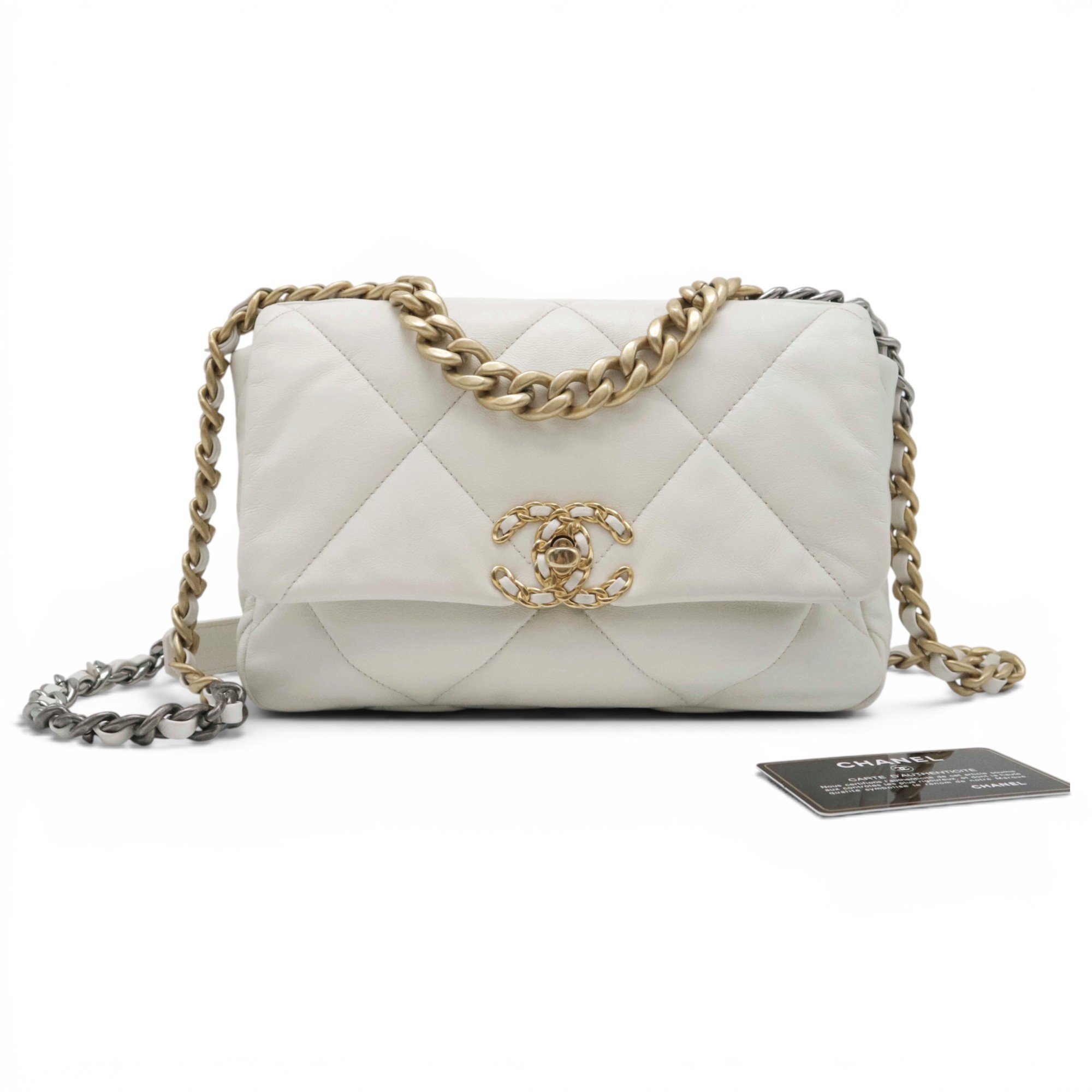 Chanel 19 leather handbag
