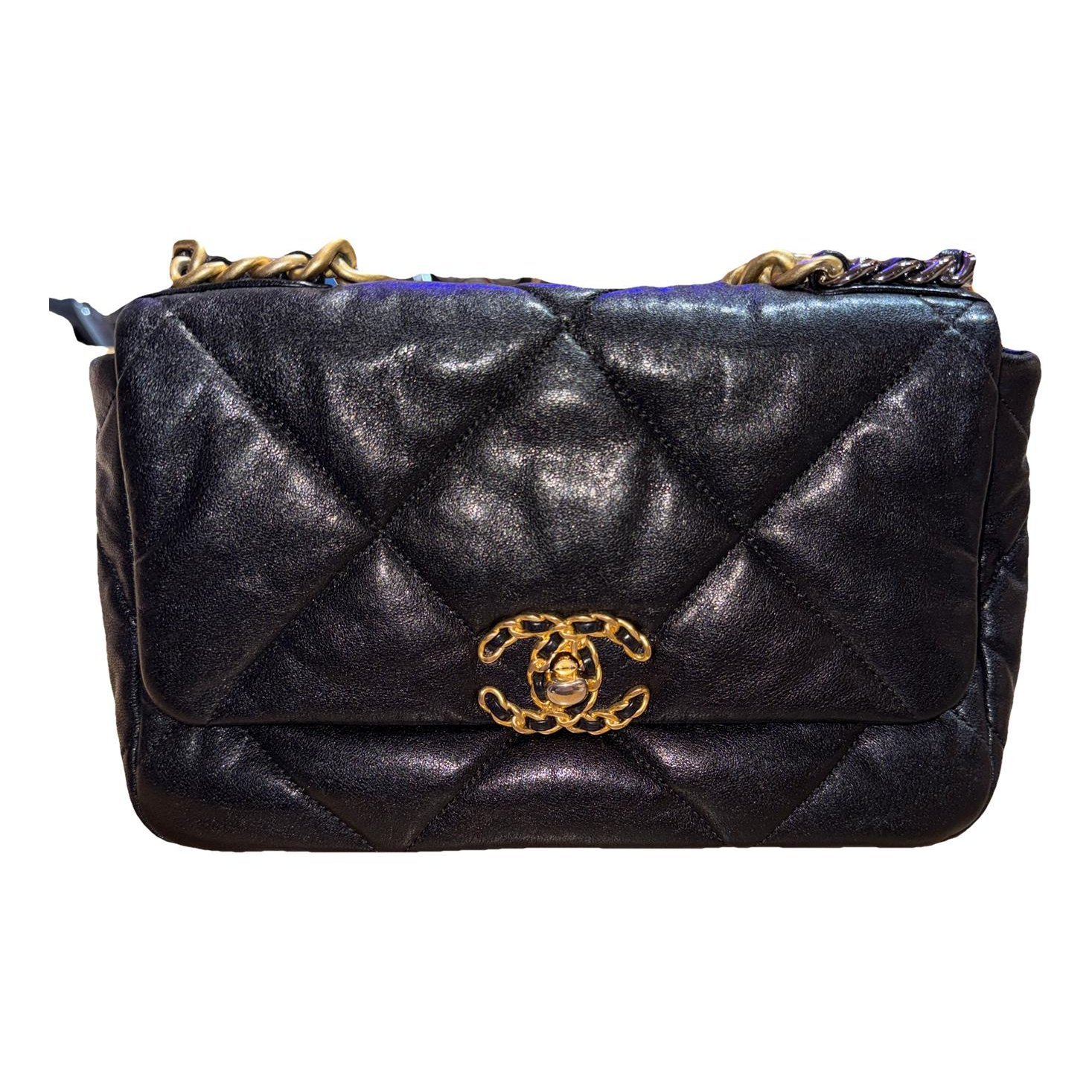 Chanel 19 leather handbag
