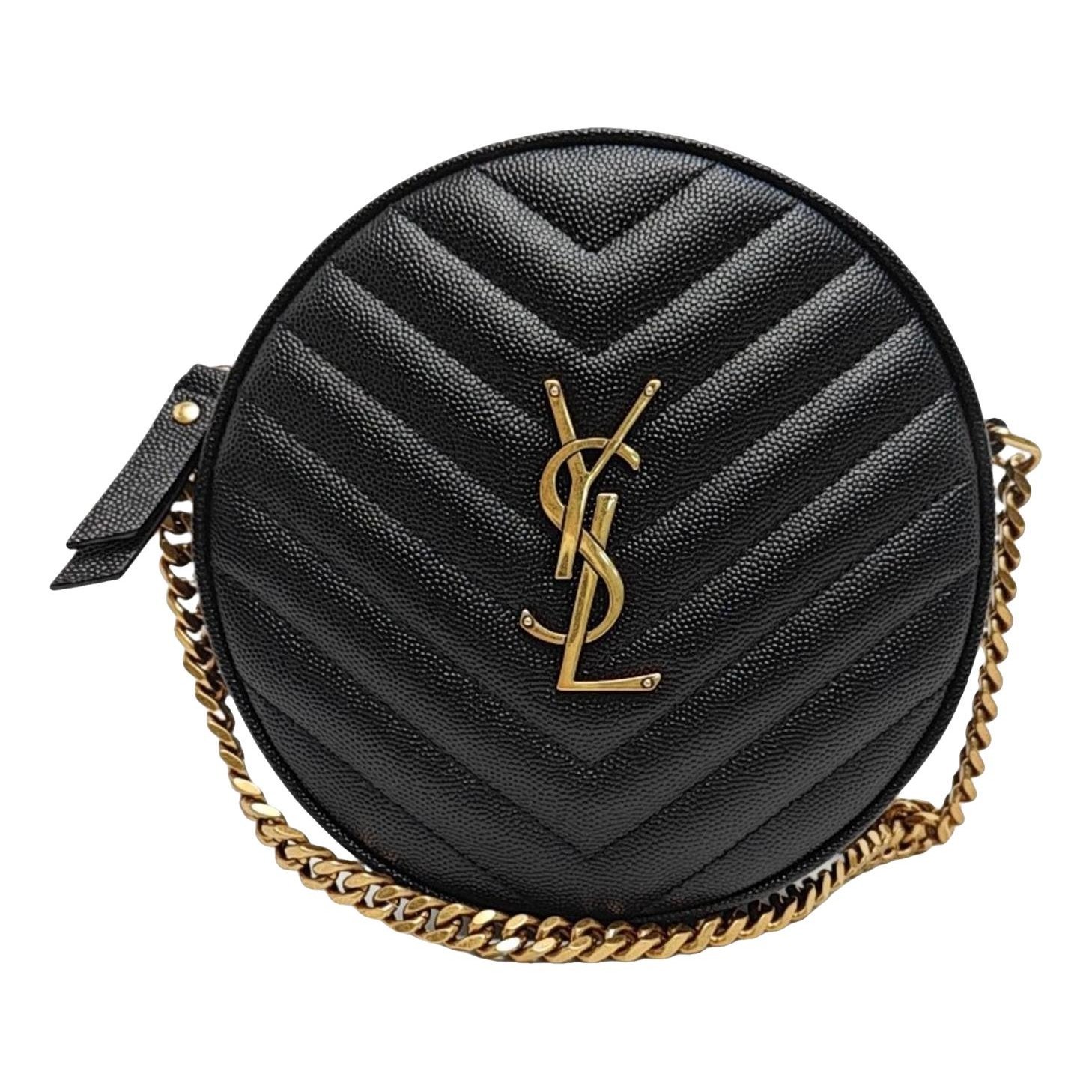 Vinyle leather handbag