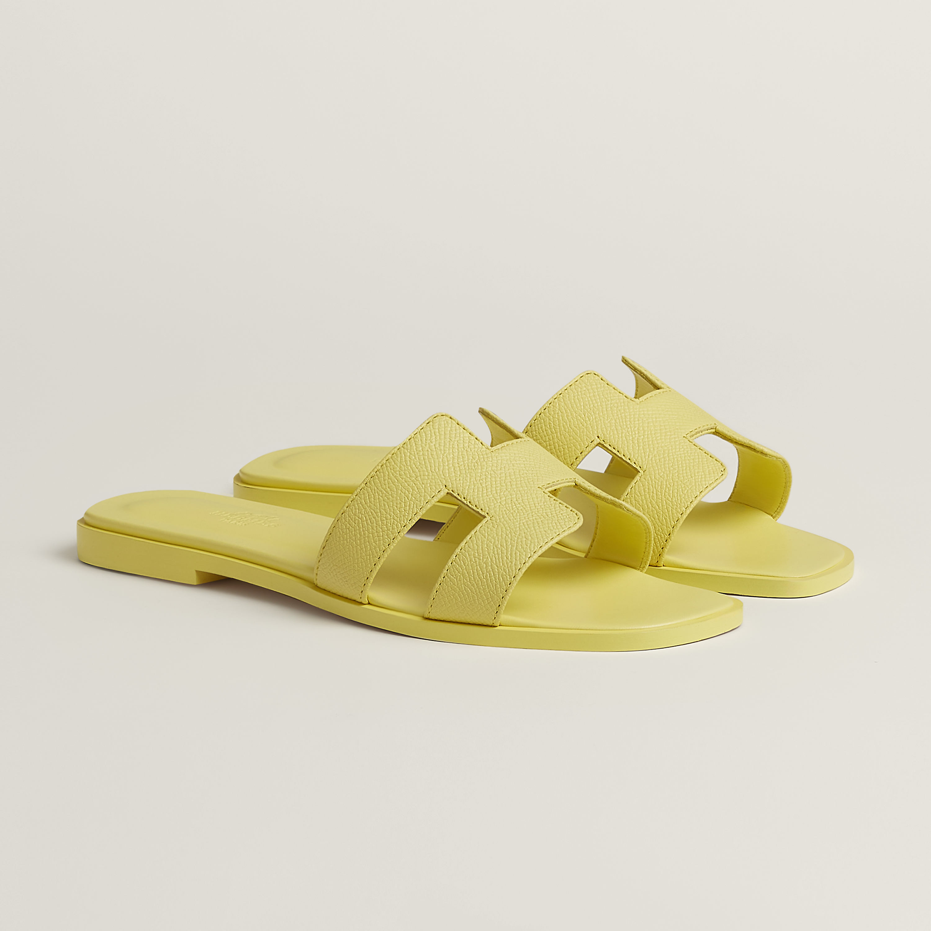 Oran sandal