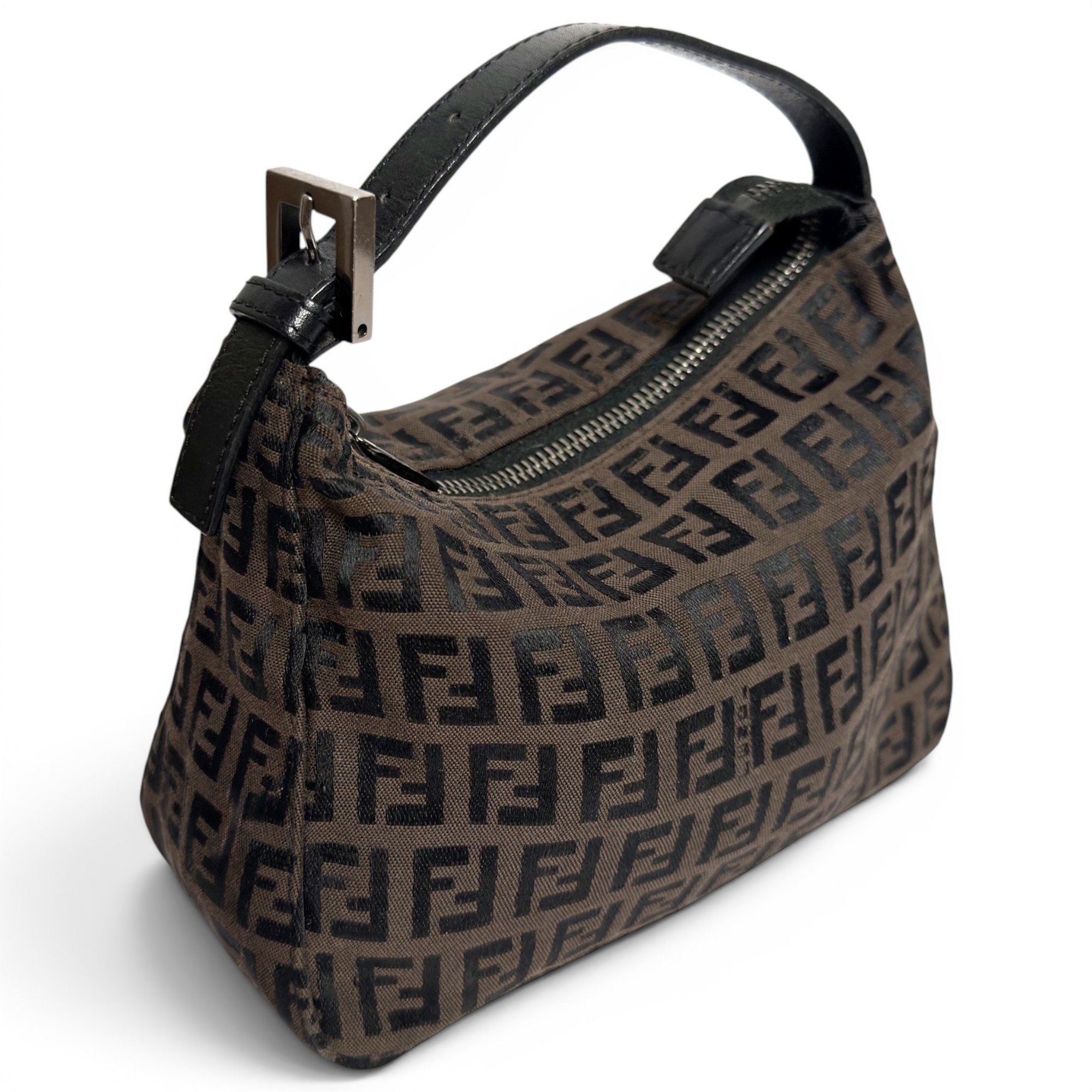 Baguette cloth clutch bag