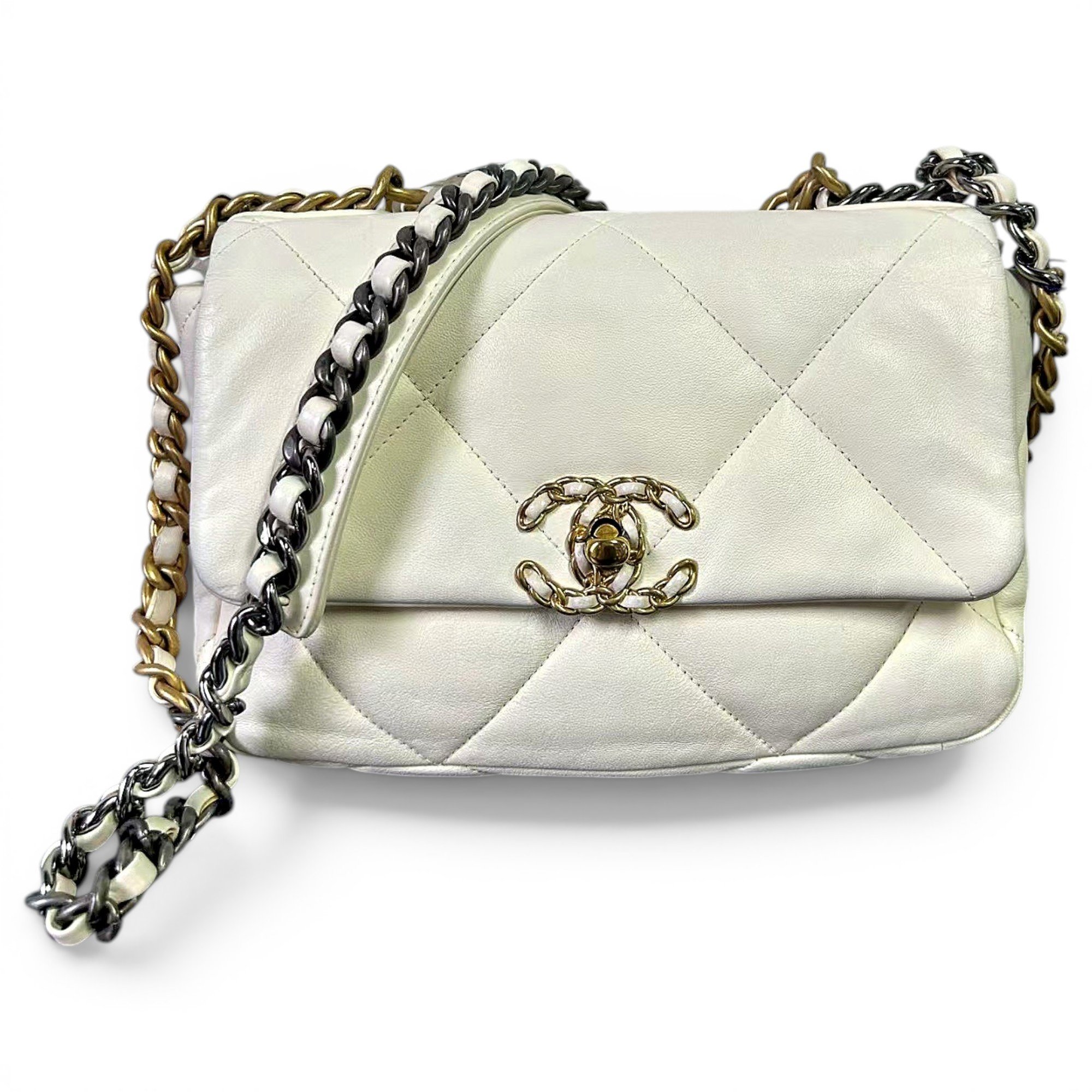 Chanel 19 leather handbag
