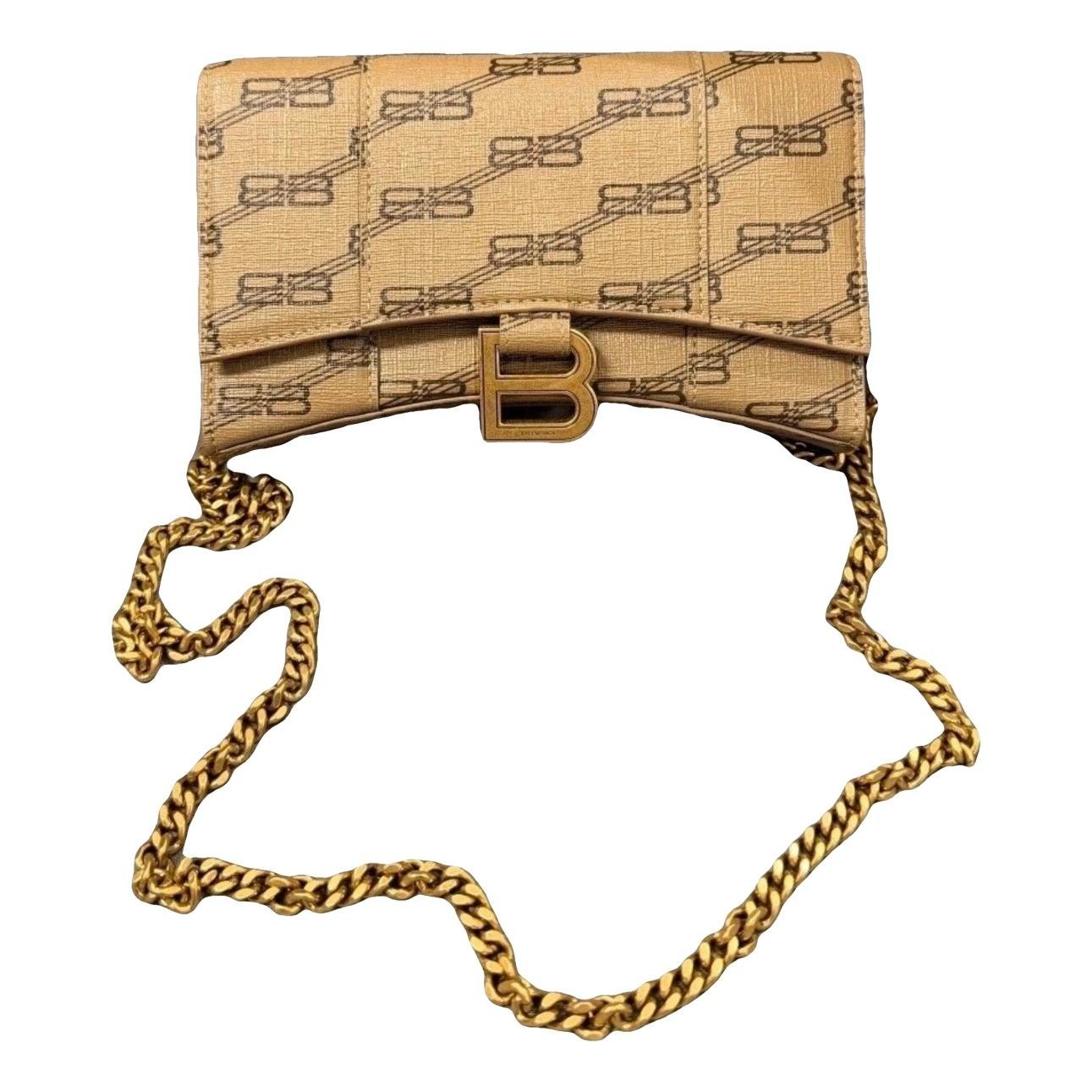 Downtown leather handbag