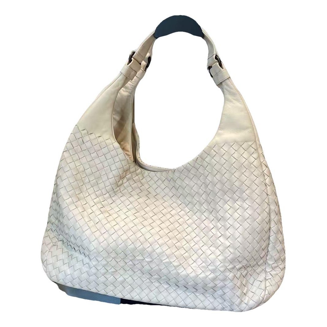 Campana leather handbag
