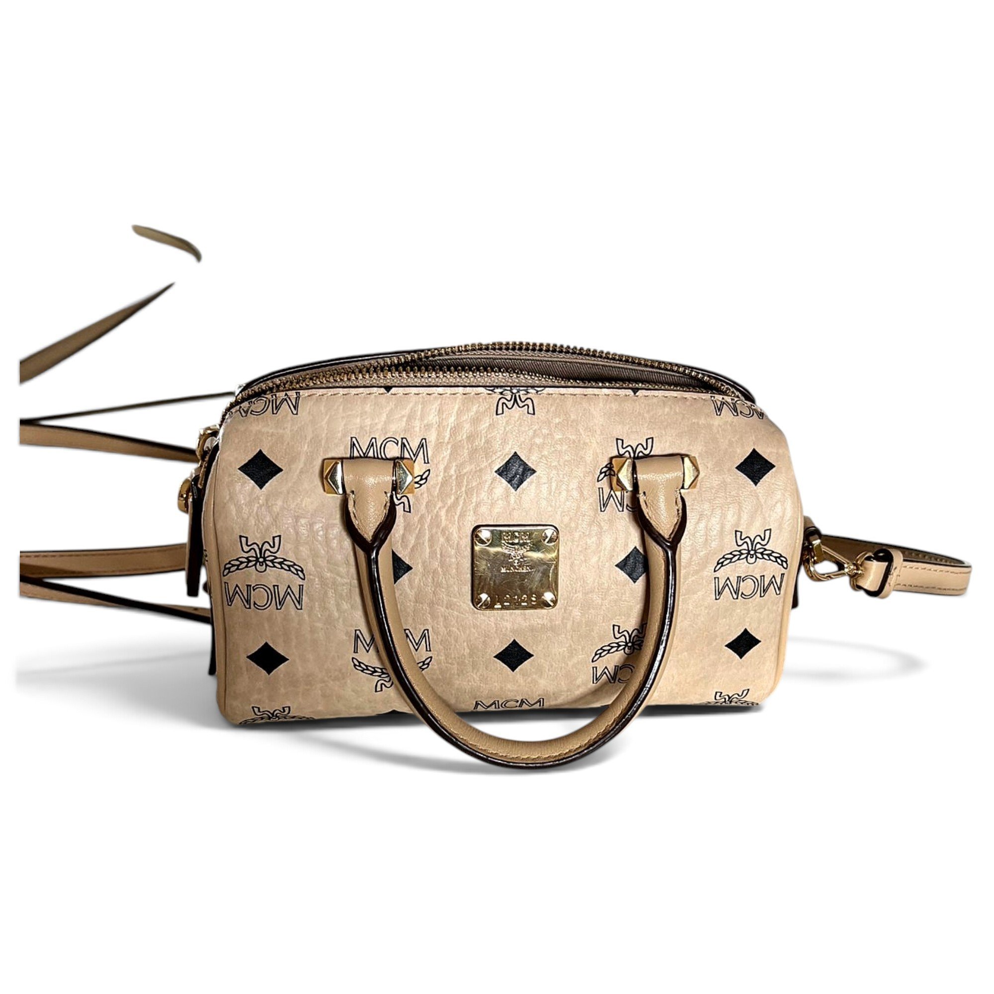 Boston leather bag