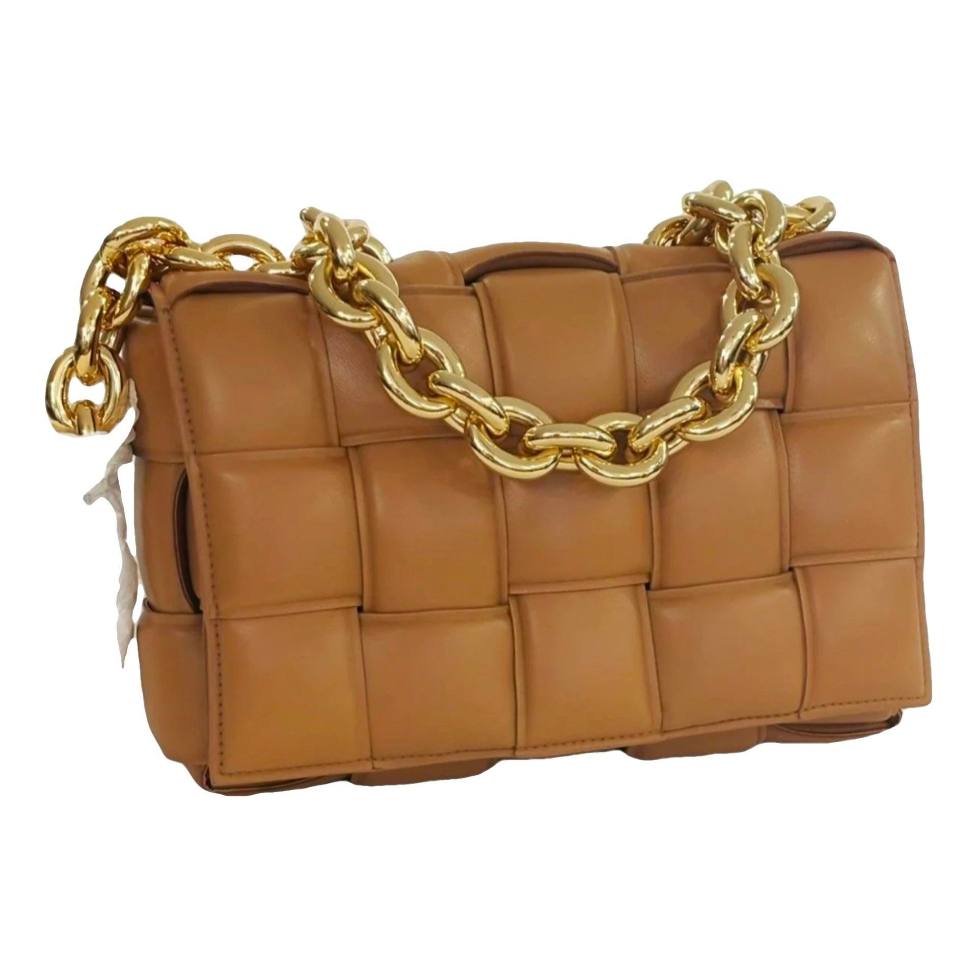 Chain Cassette leather crossbody bag