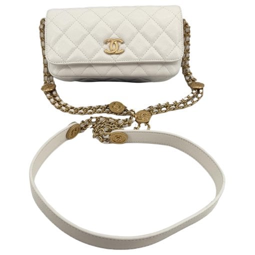 Chanel 19 leather handbag