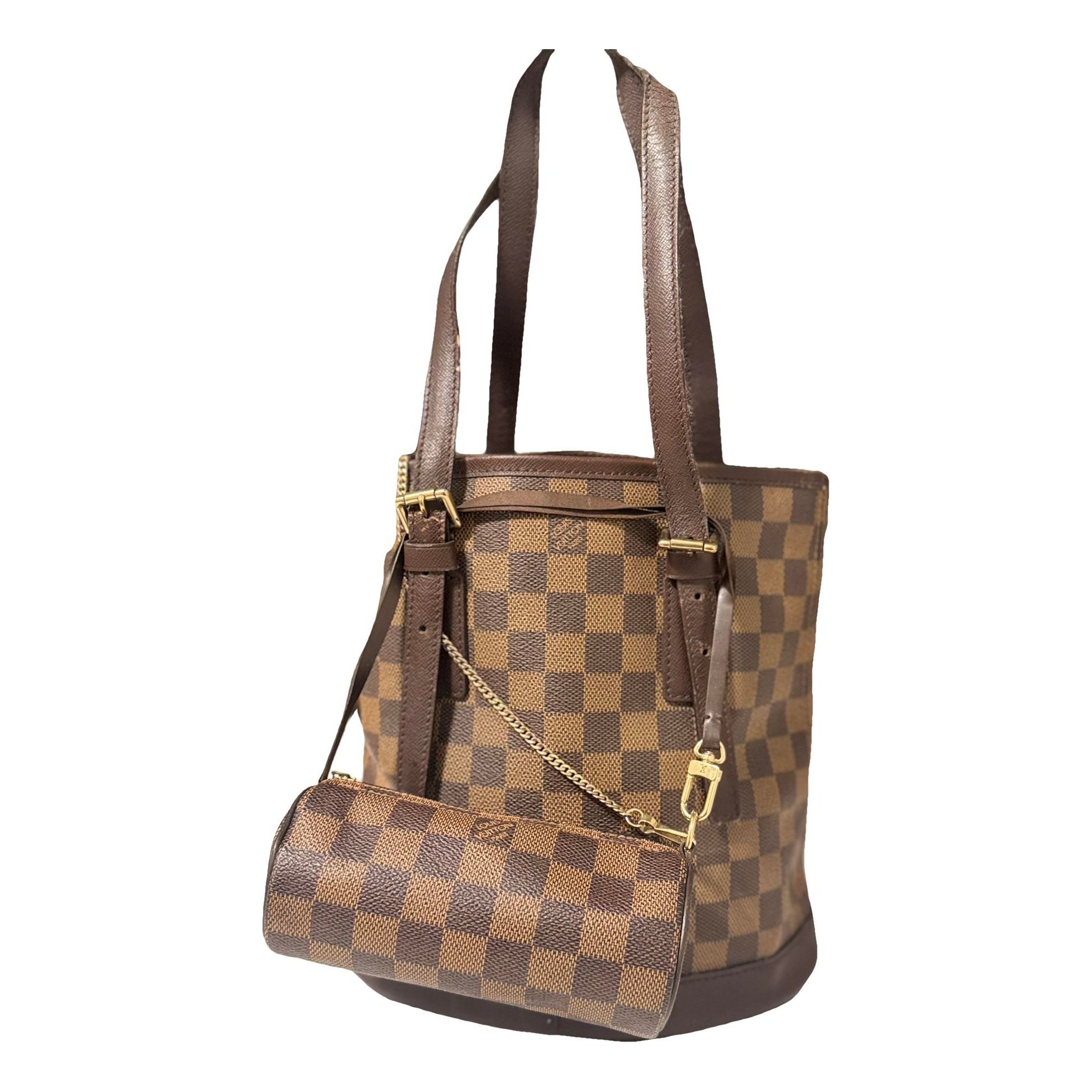 Bucket handbag