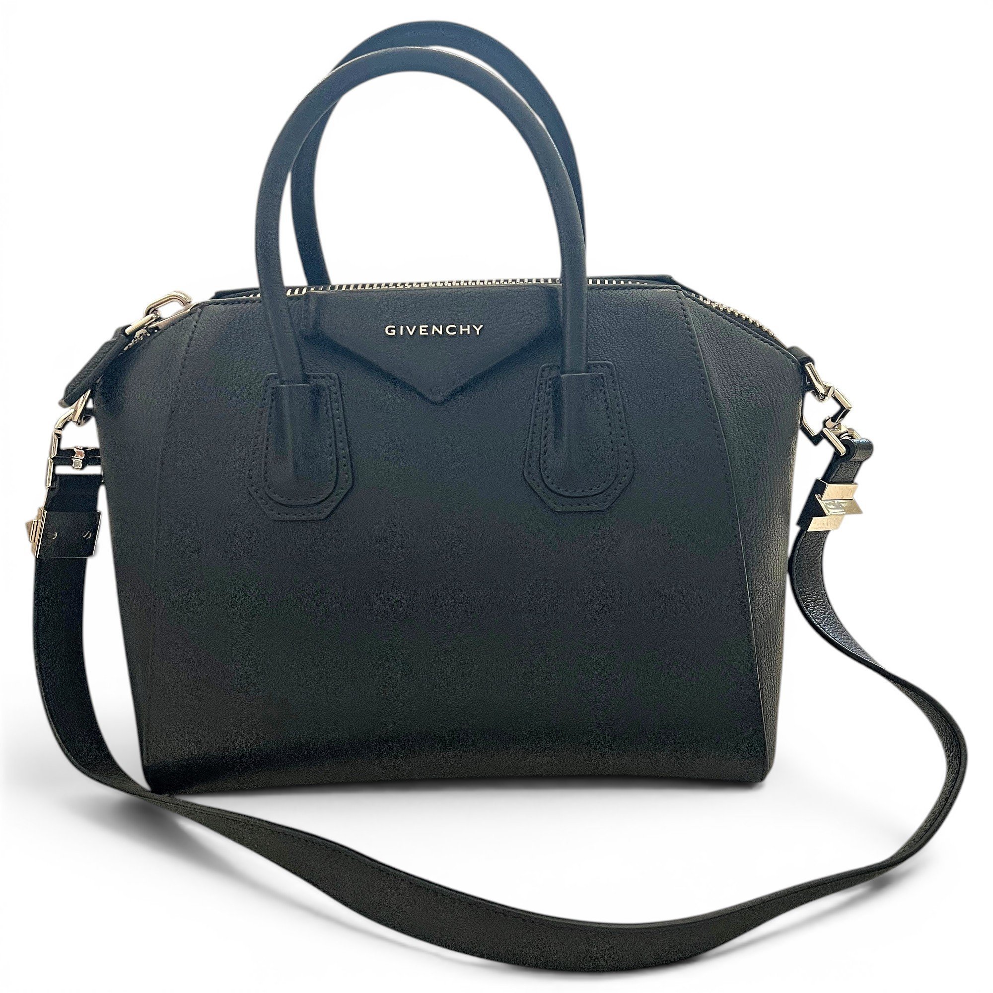 Antigona leather handbag