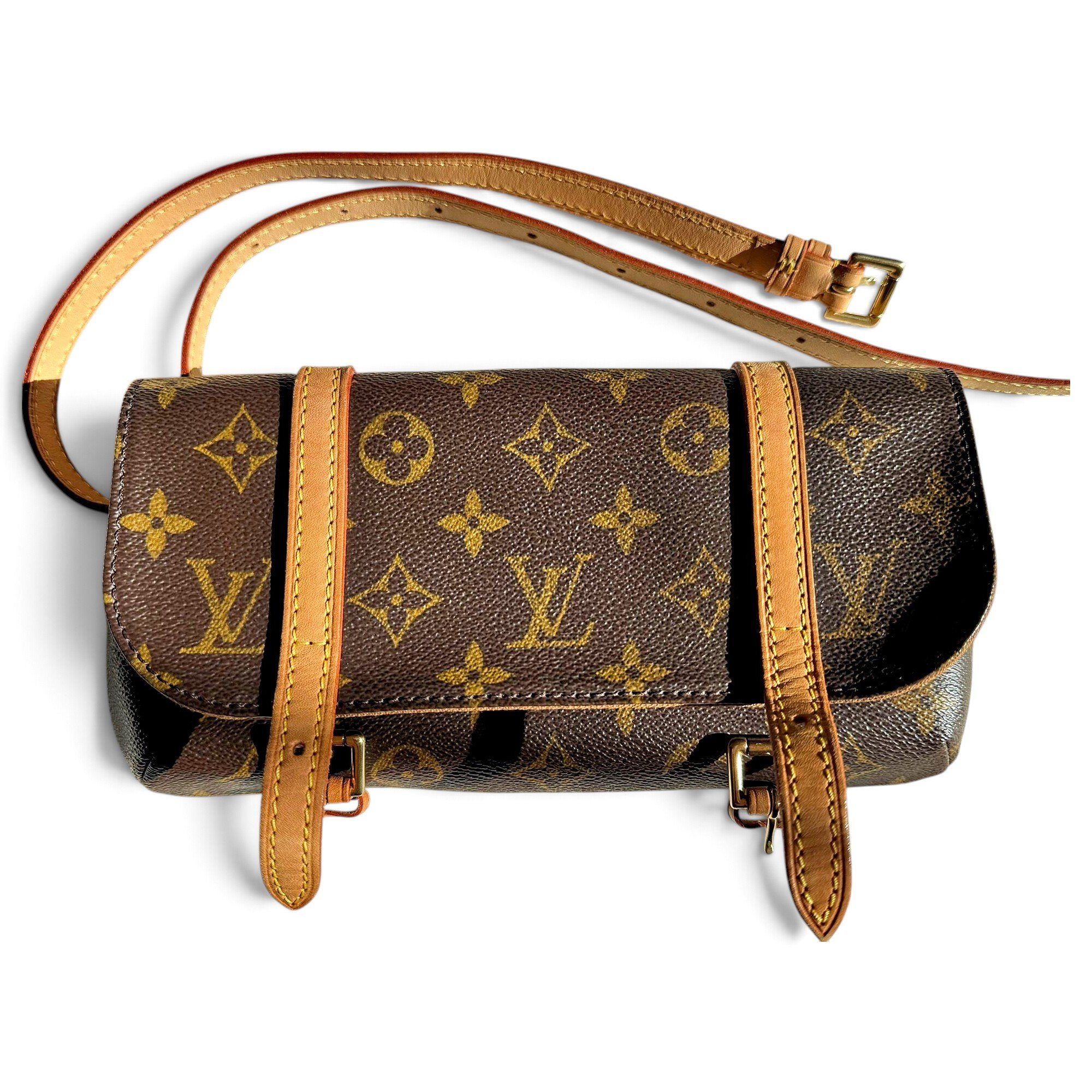 Leather bag