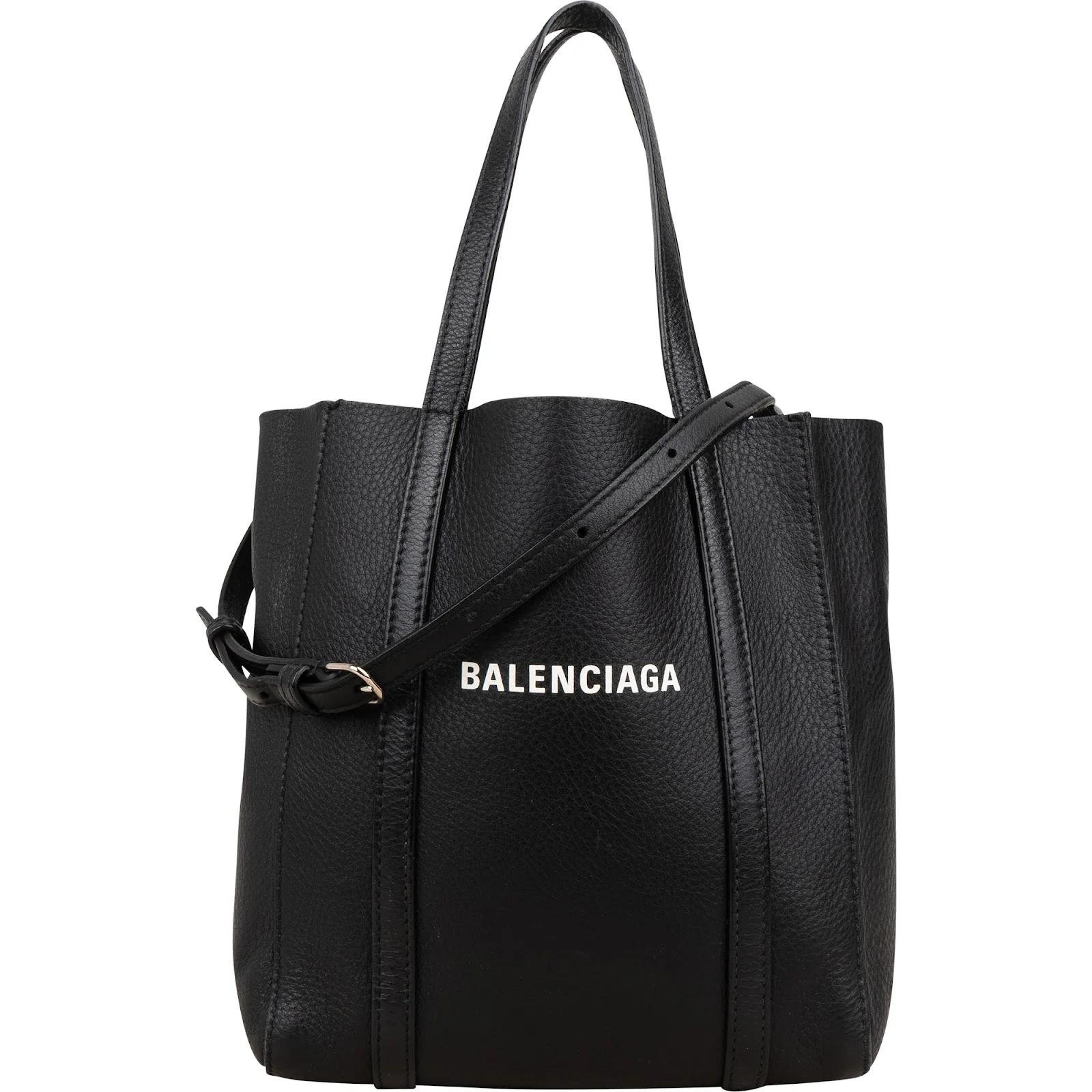 Everyday leather handbag