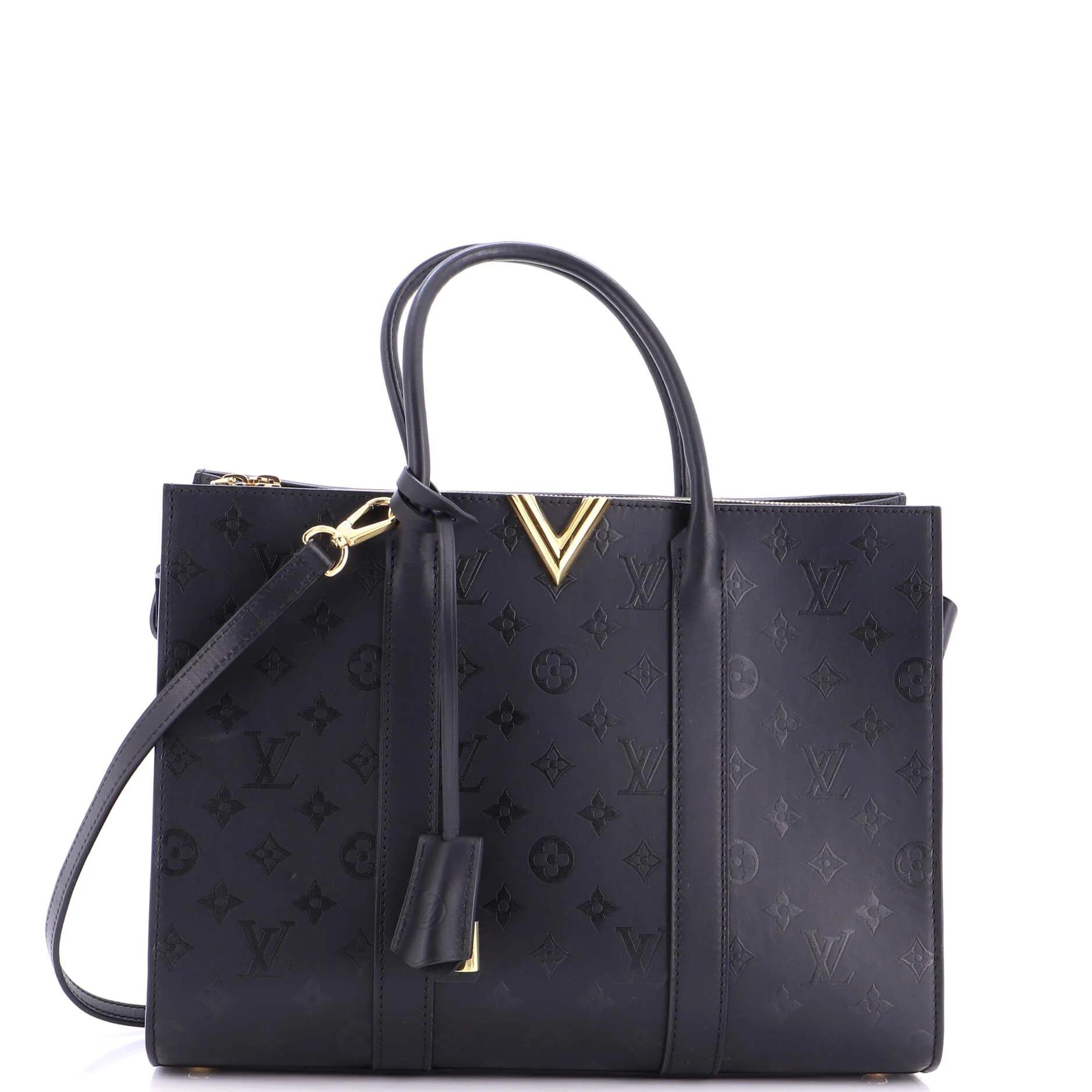Leather tote