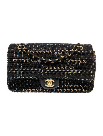 Classic Medium Tweed Flap Bag
