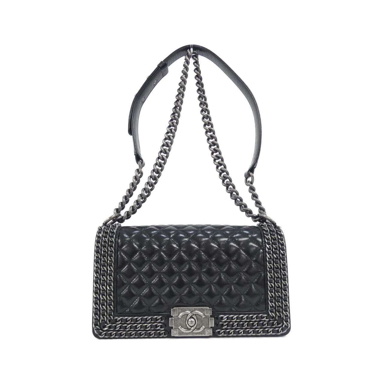 Chanel Boy Chanel Line 92872 Shoulder Bag