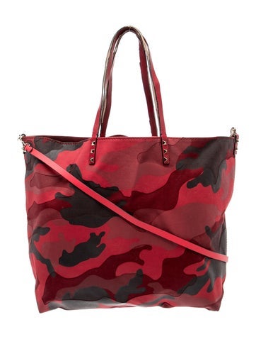 Rockstud Bucket Bag