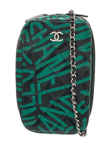 Coco Neige Phone Case w/ Chain