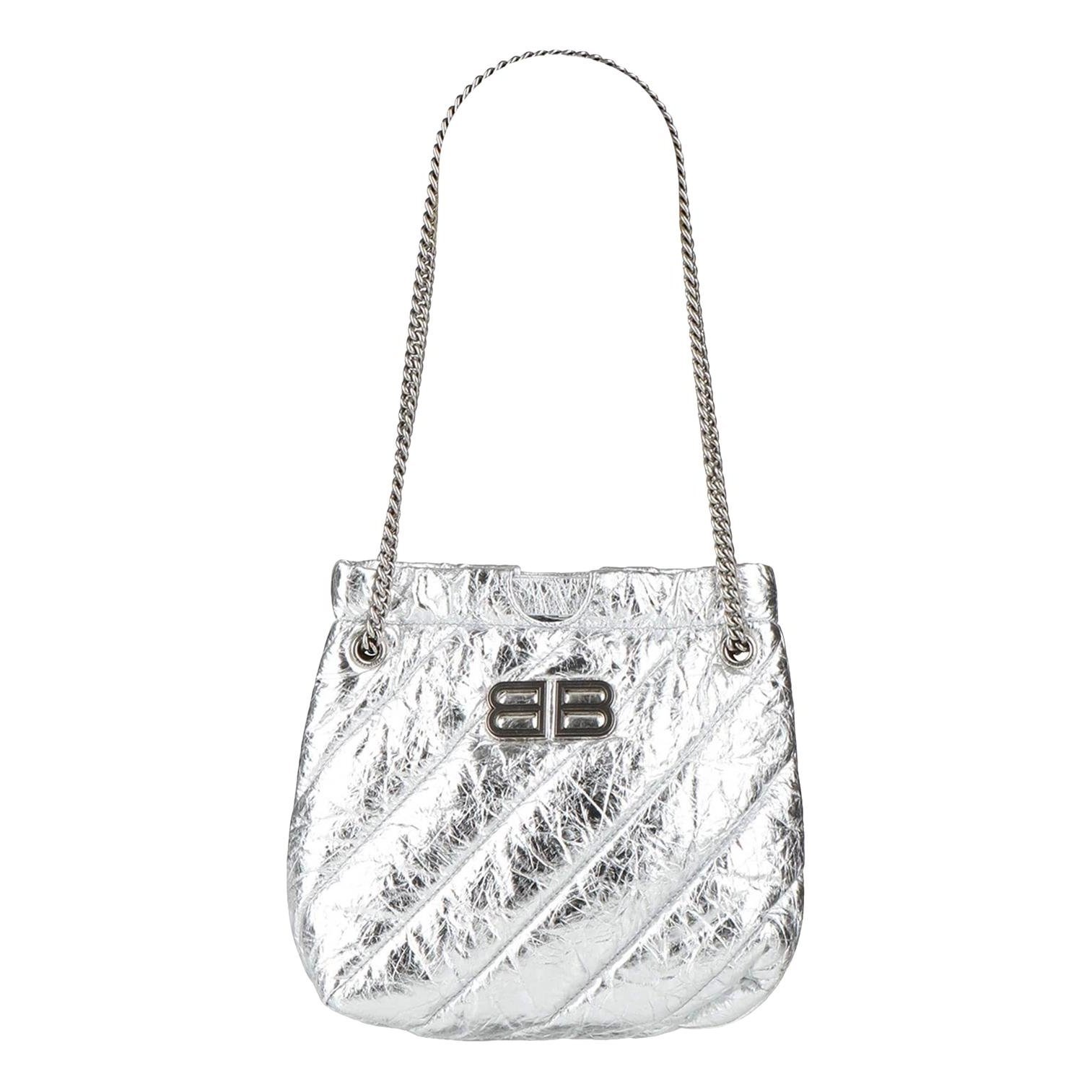 Crush leather handbag