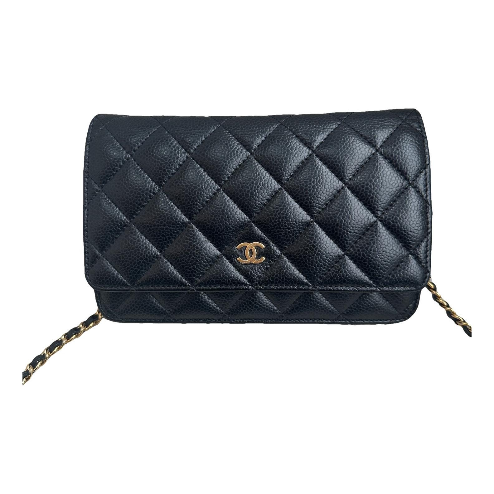 Wallet On Chain Timeless/Classique leather crossbody bag